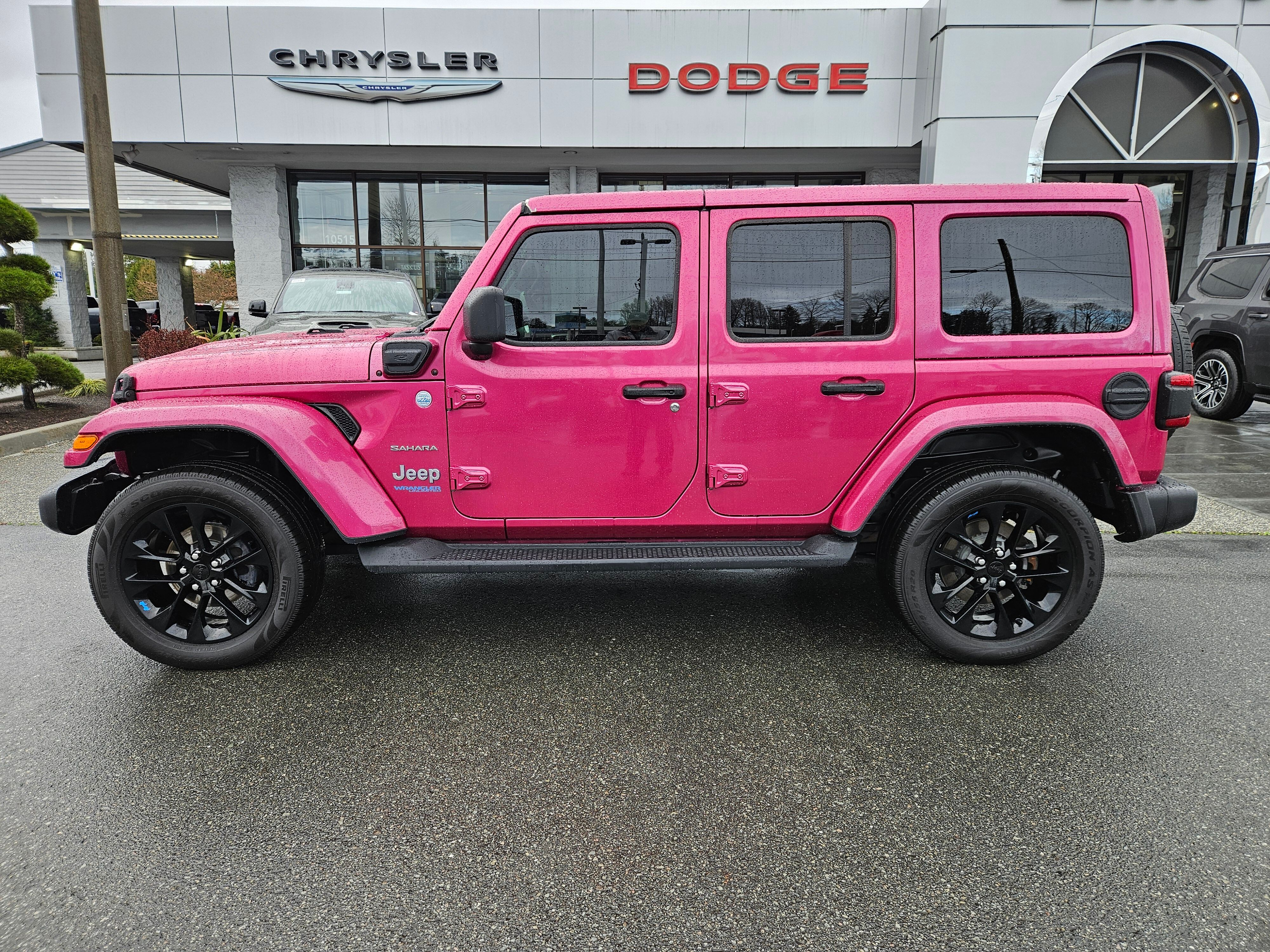 View vehicle photo 2