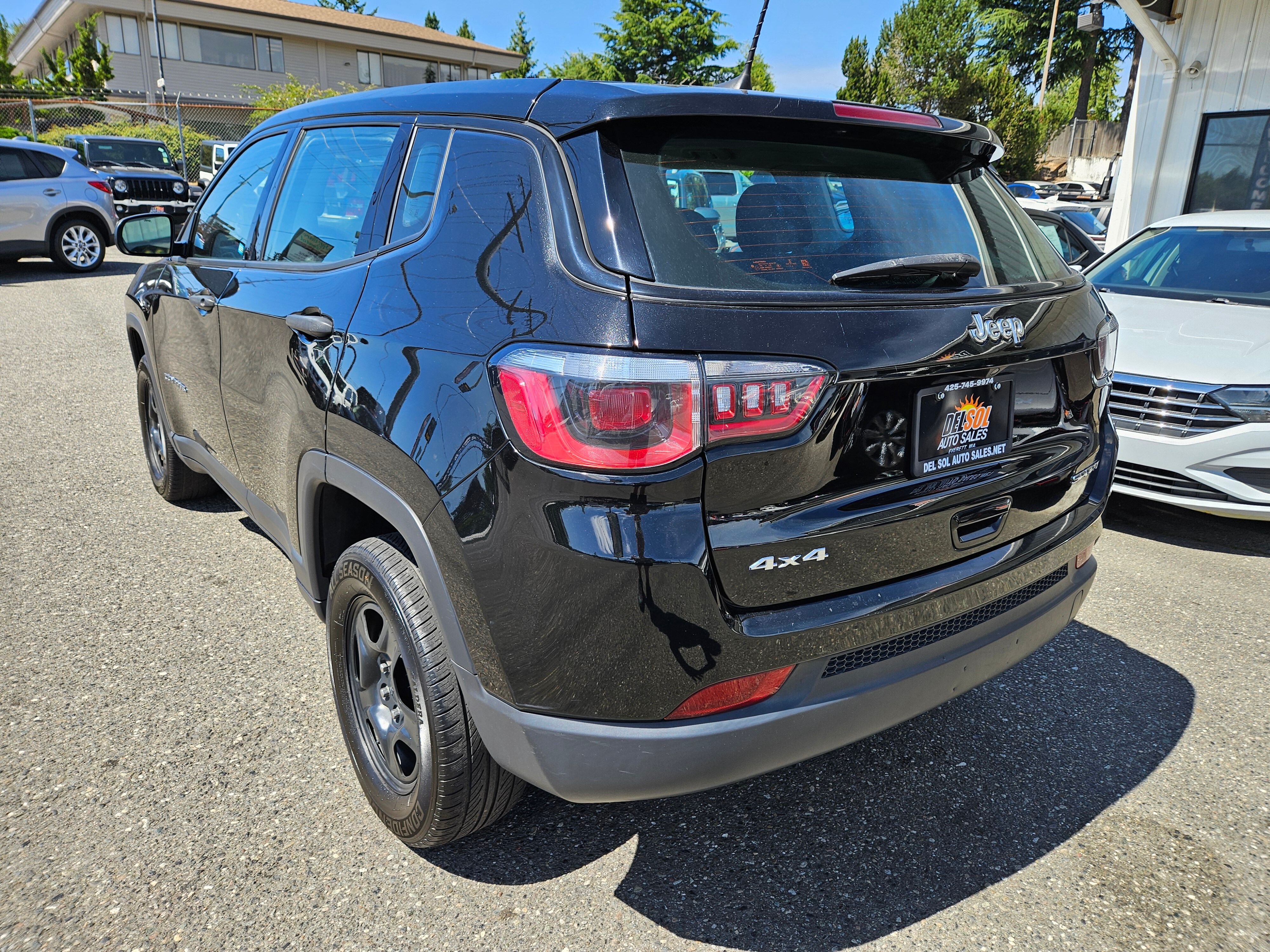 View vehicle photo 3