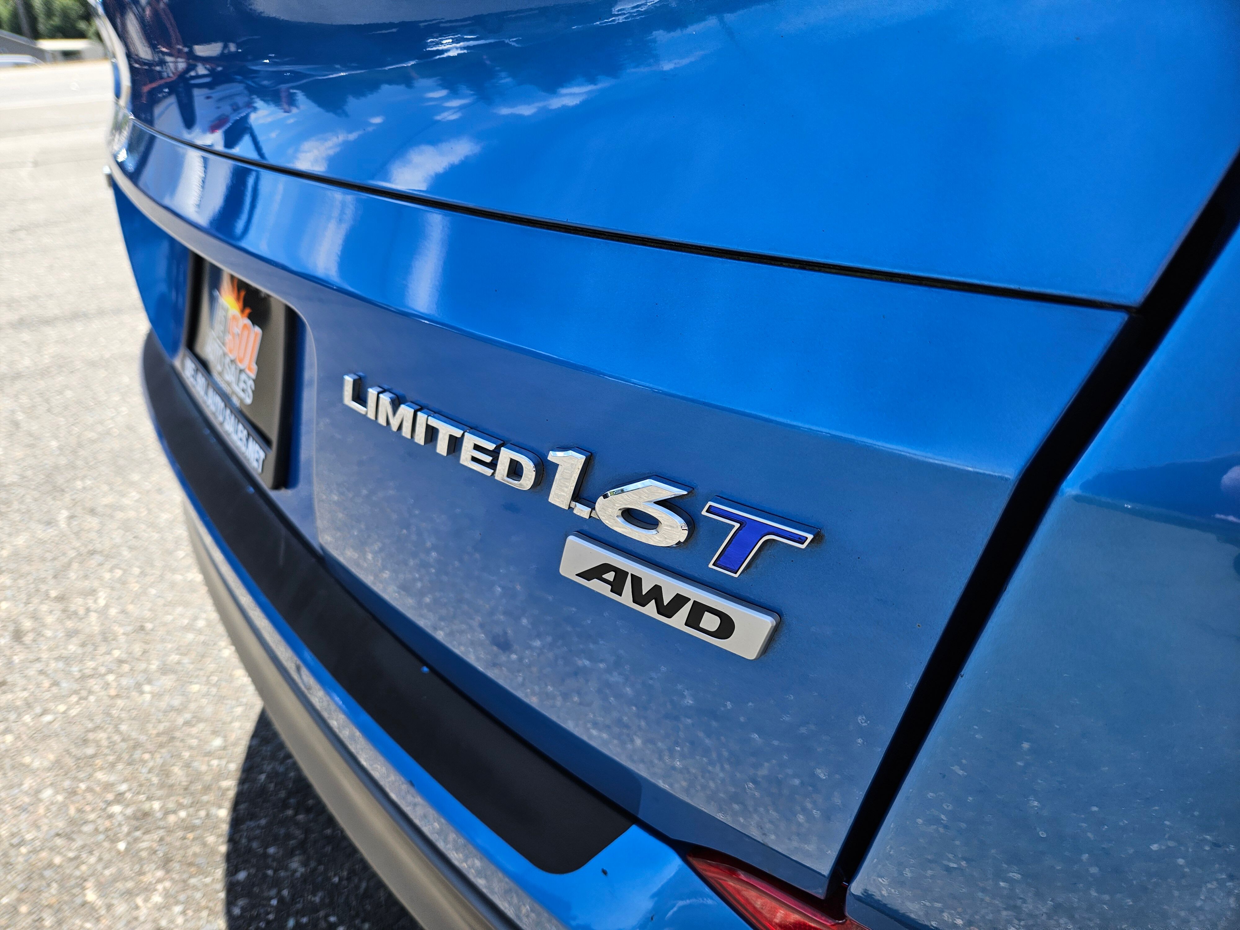 View vehicle photo 5
