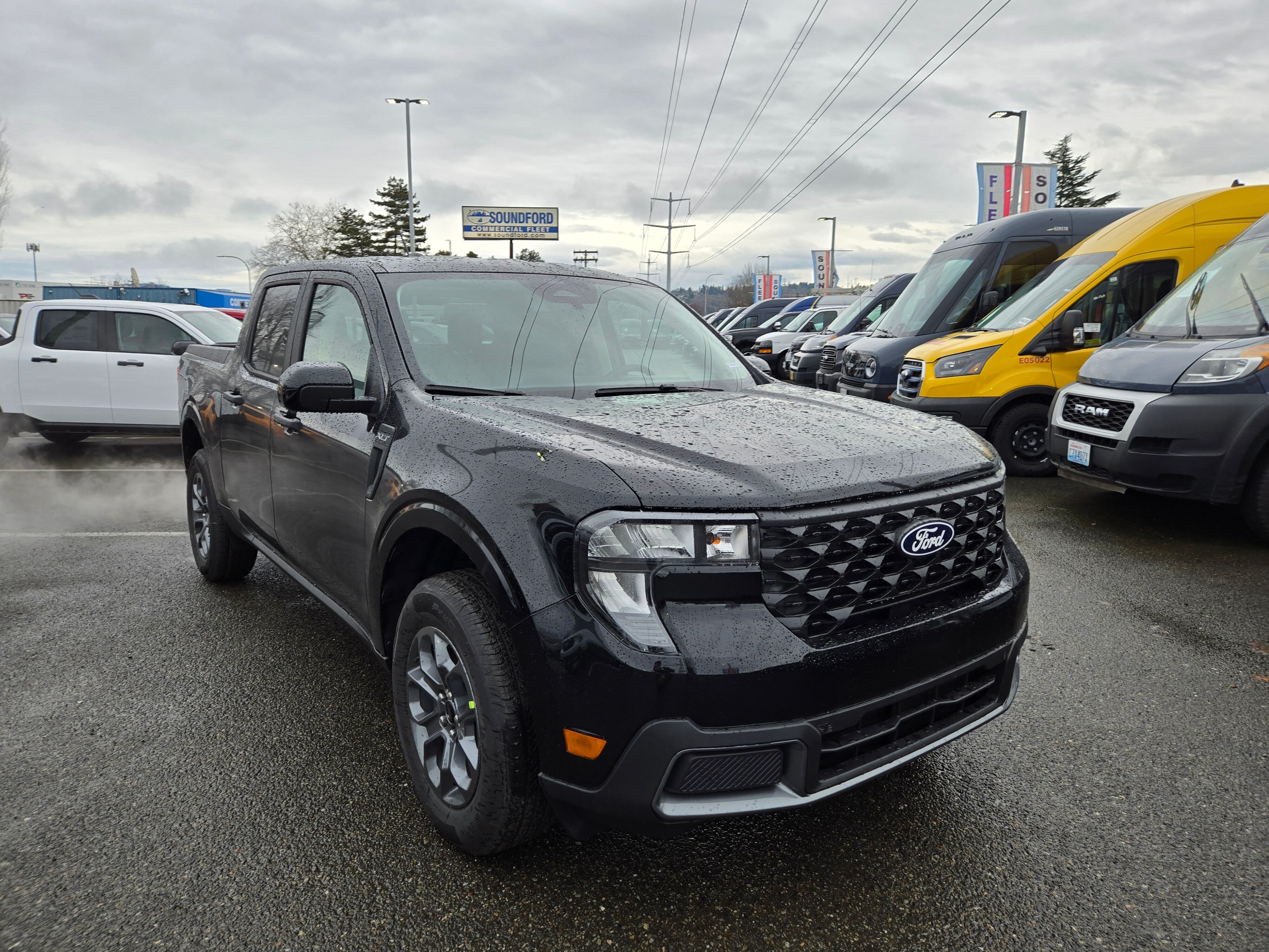 View vehicle photo 3