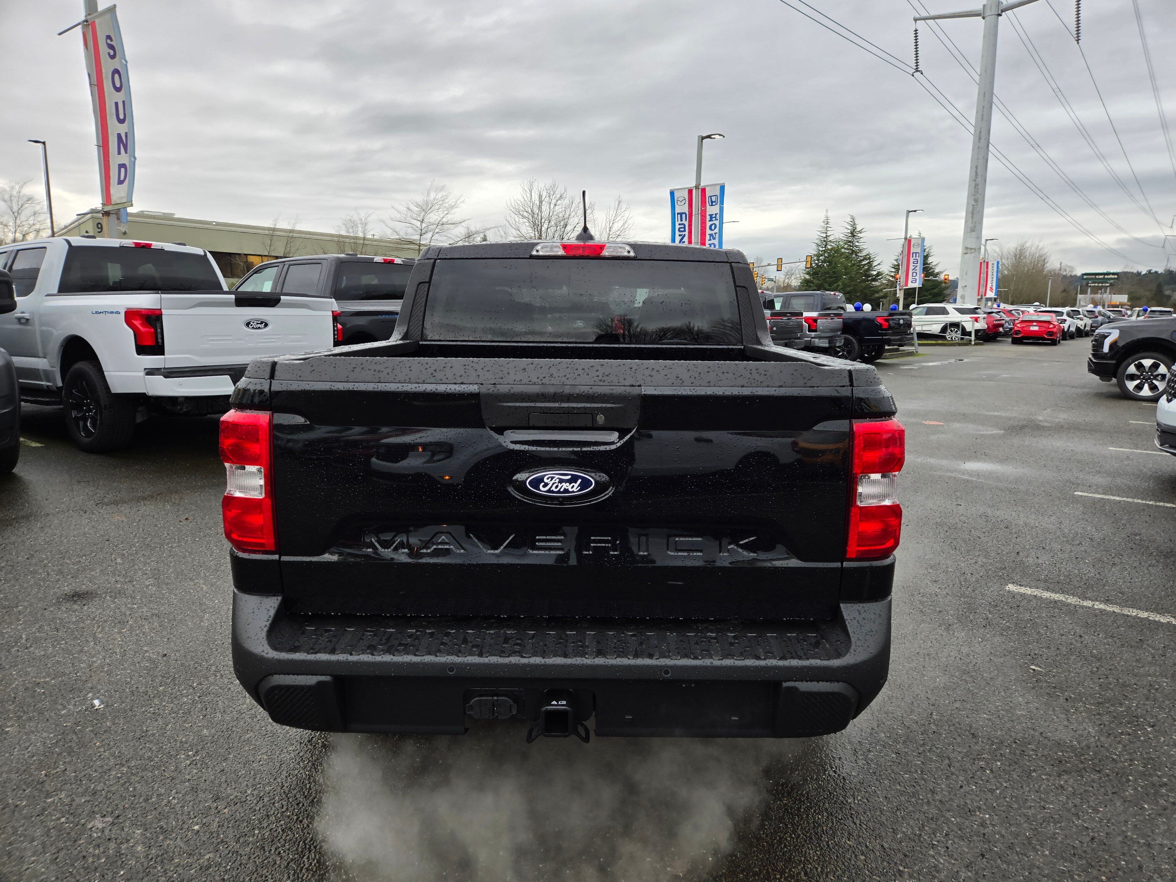 View vehicle photo 6