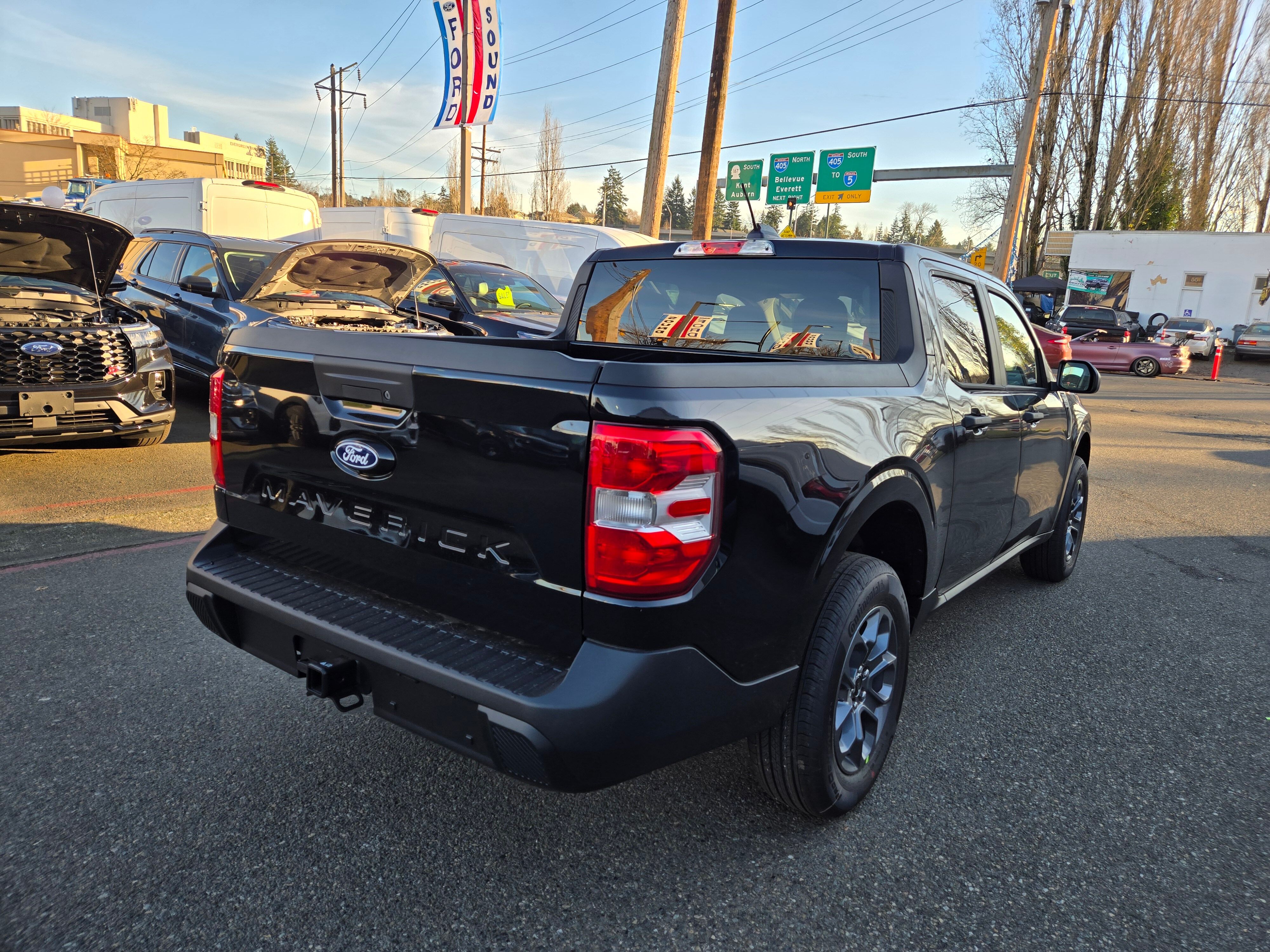 View vehicle photo 5