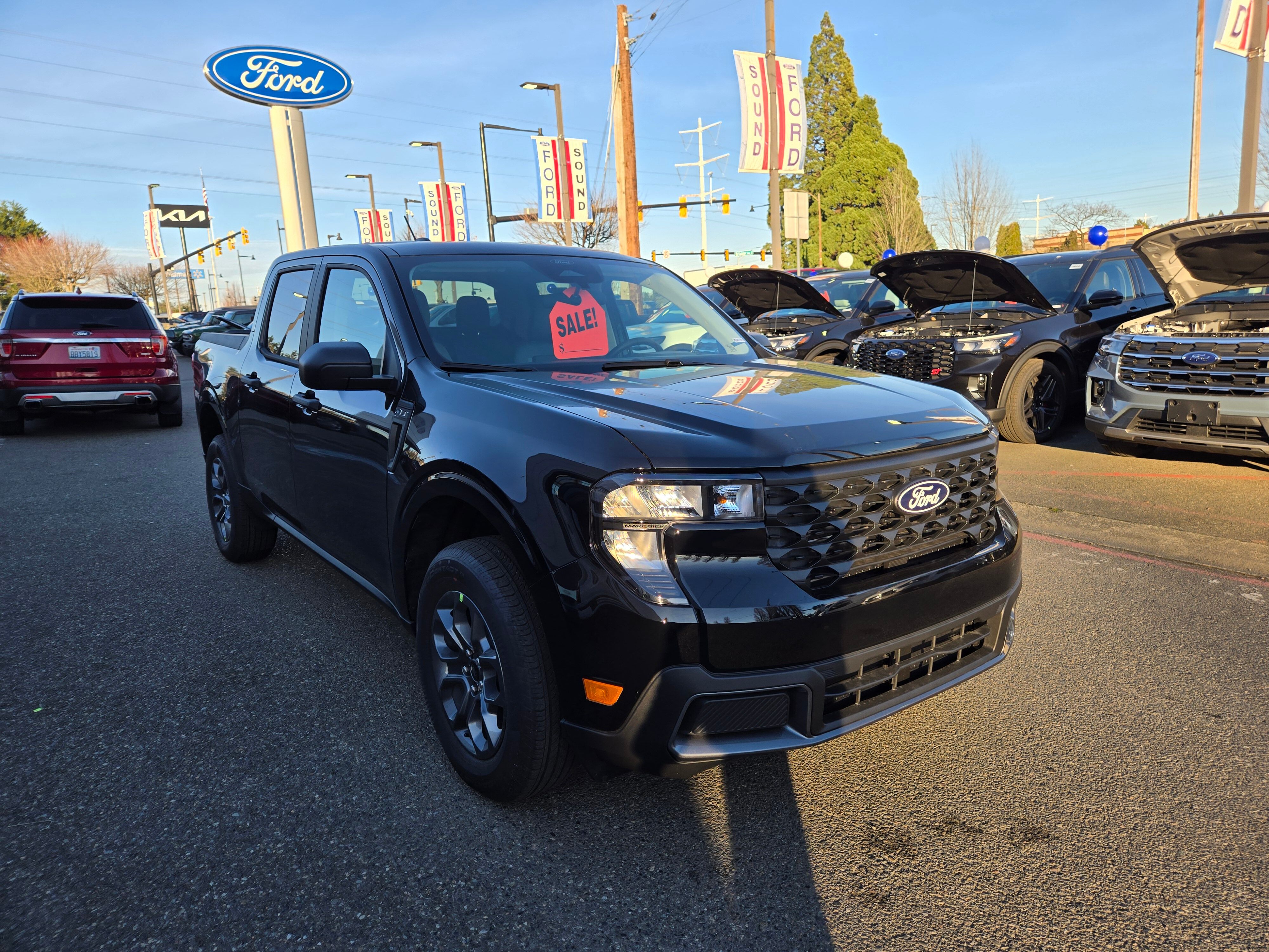 View vehicle photo 3