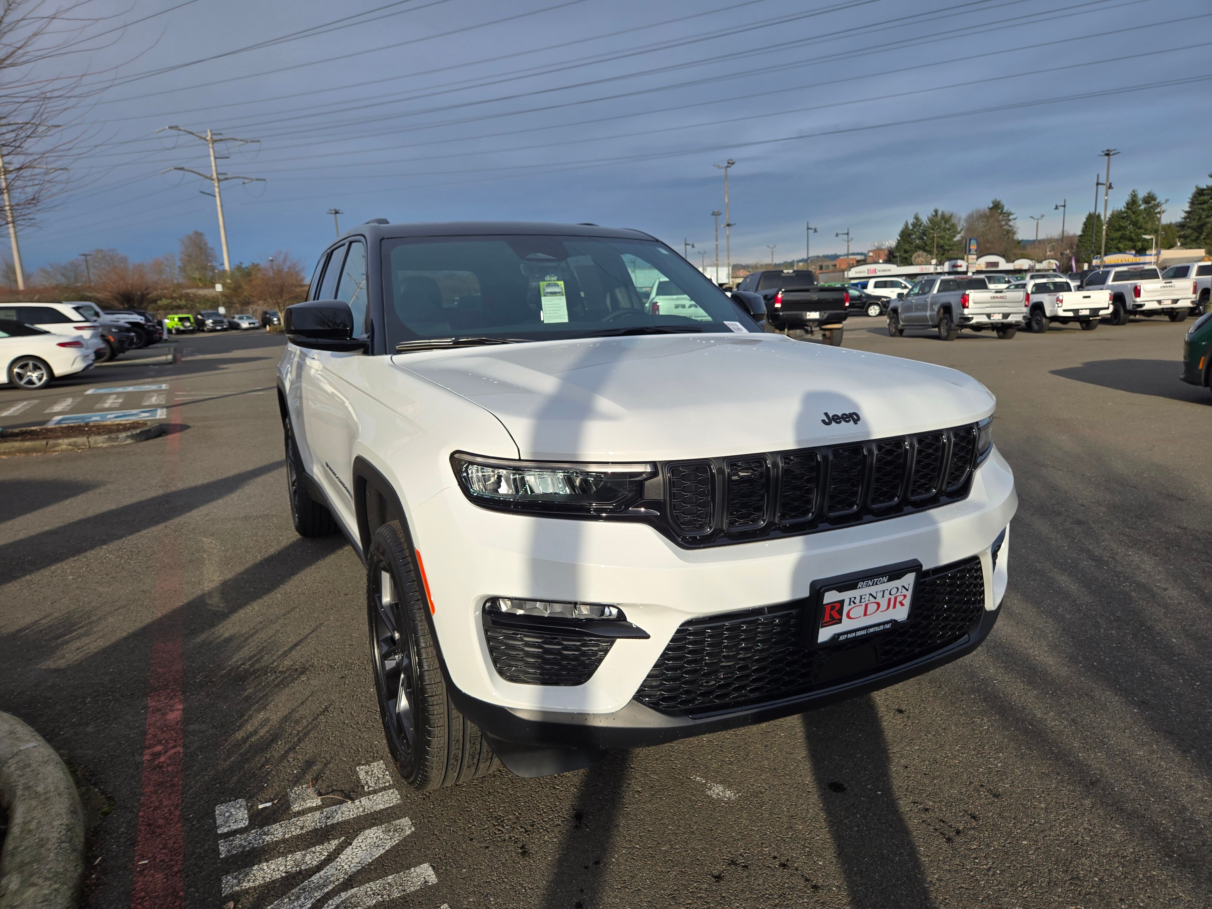 View vehicle photo 3