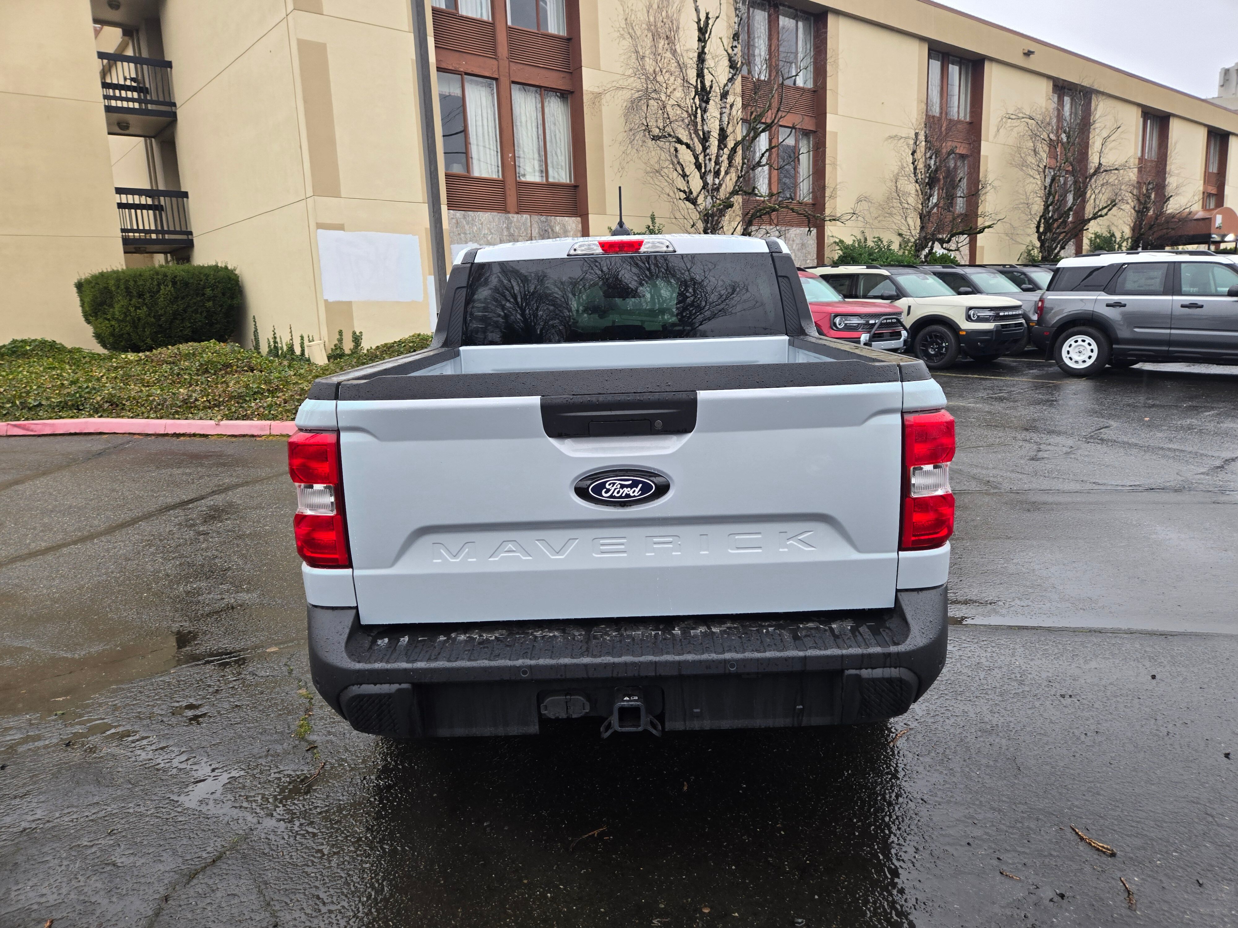 View vehicle photo 6