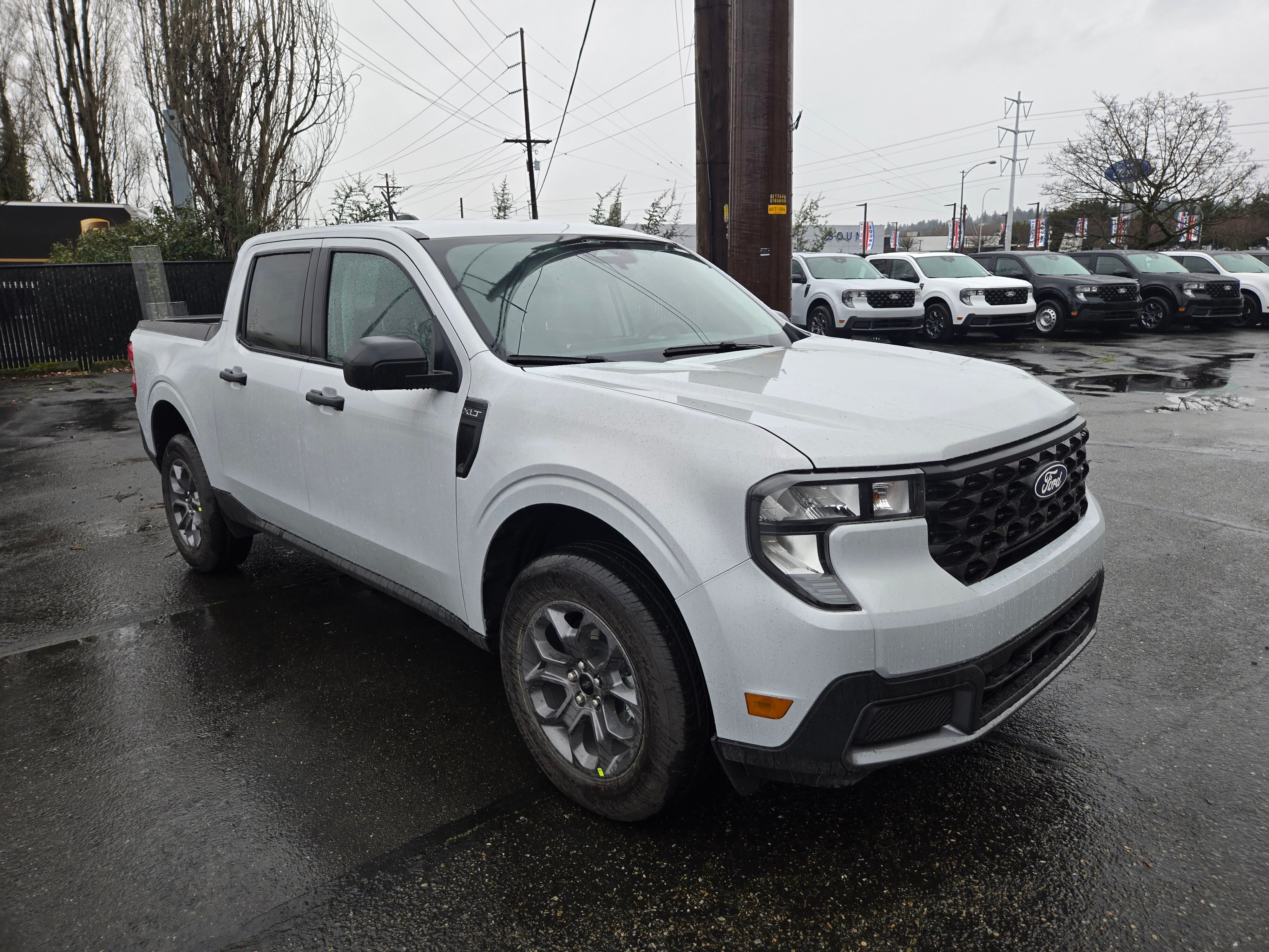 View vehicle photo 3