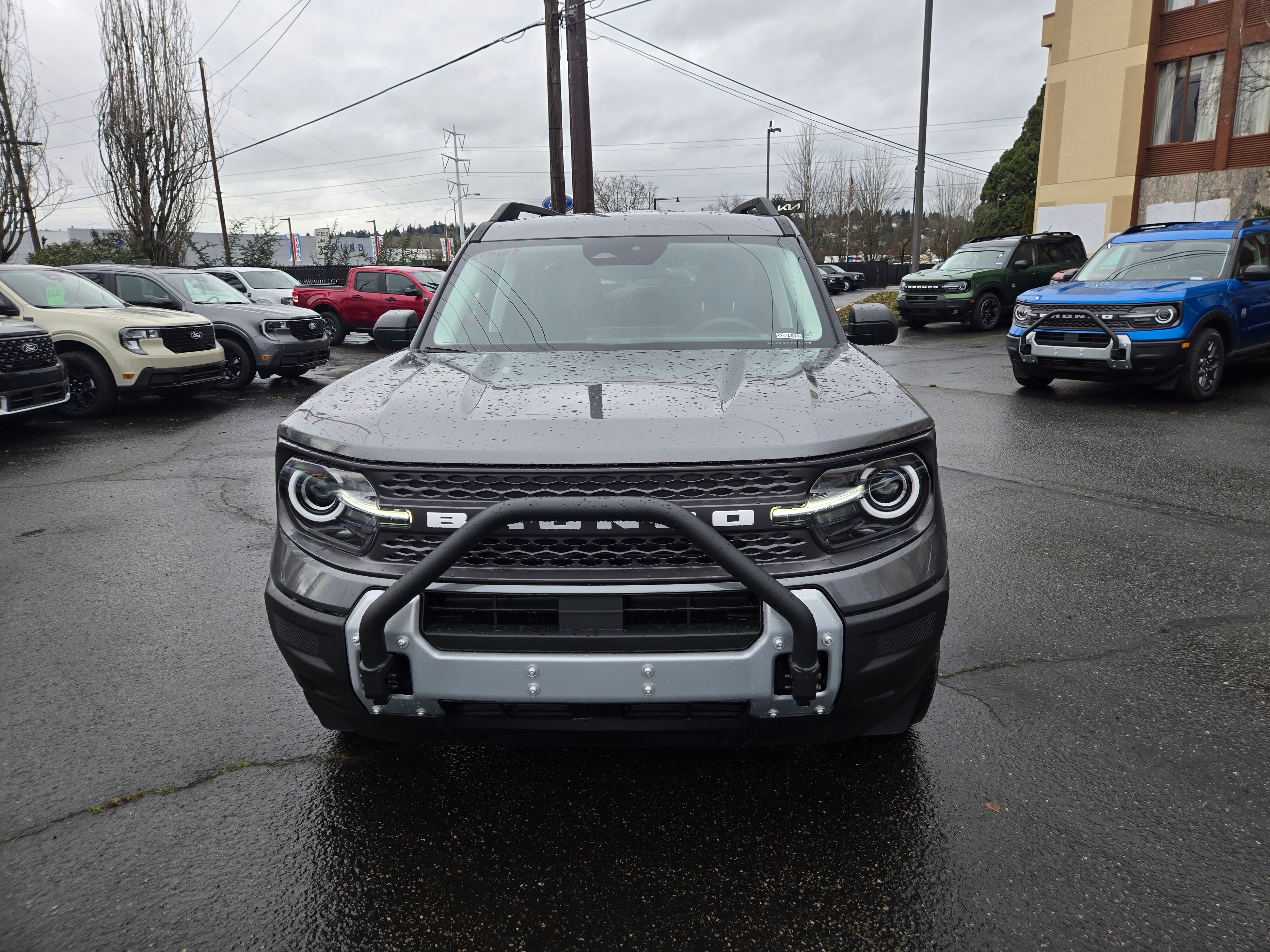 View vehicle photo 2