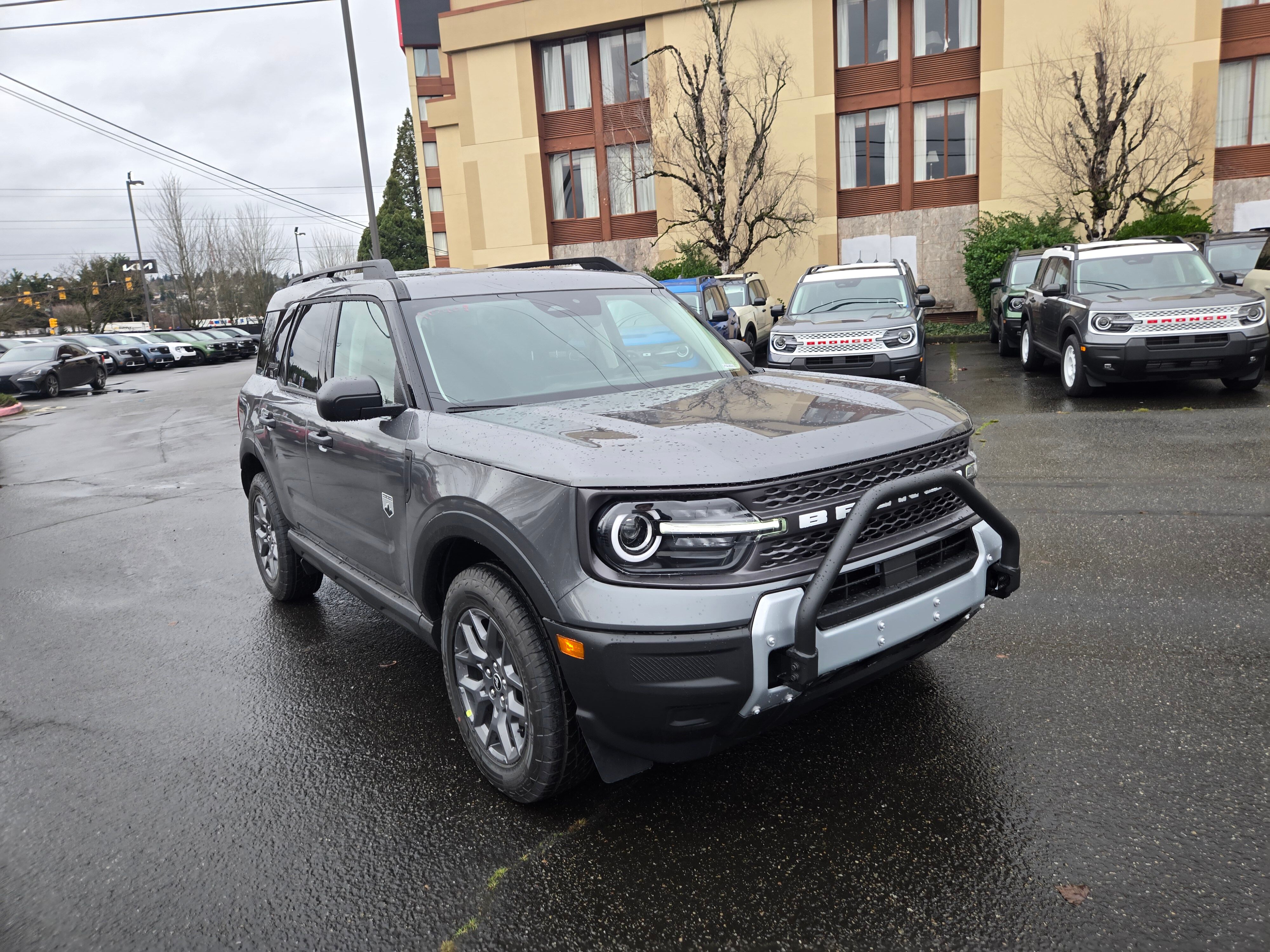 View vehicle photo 3