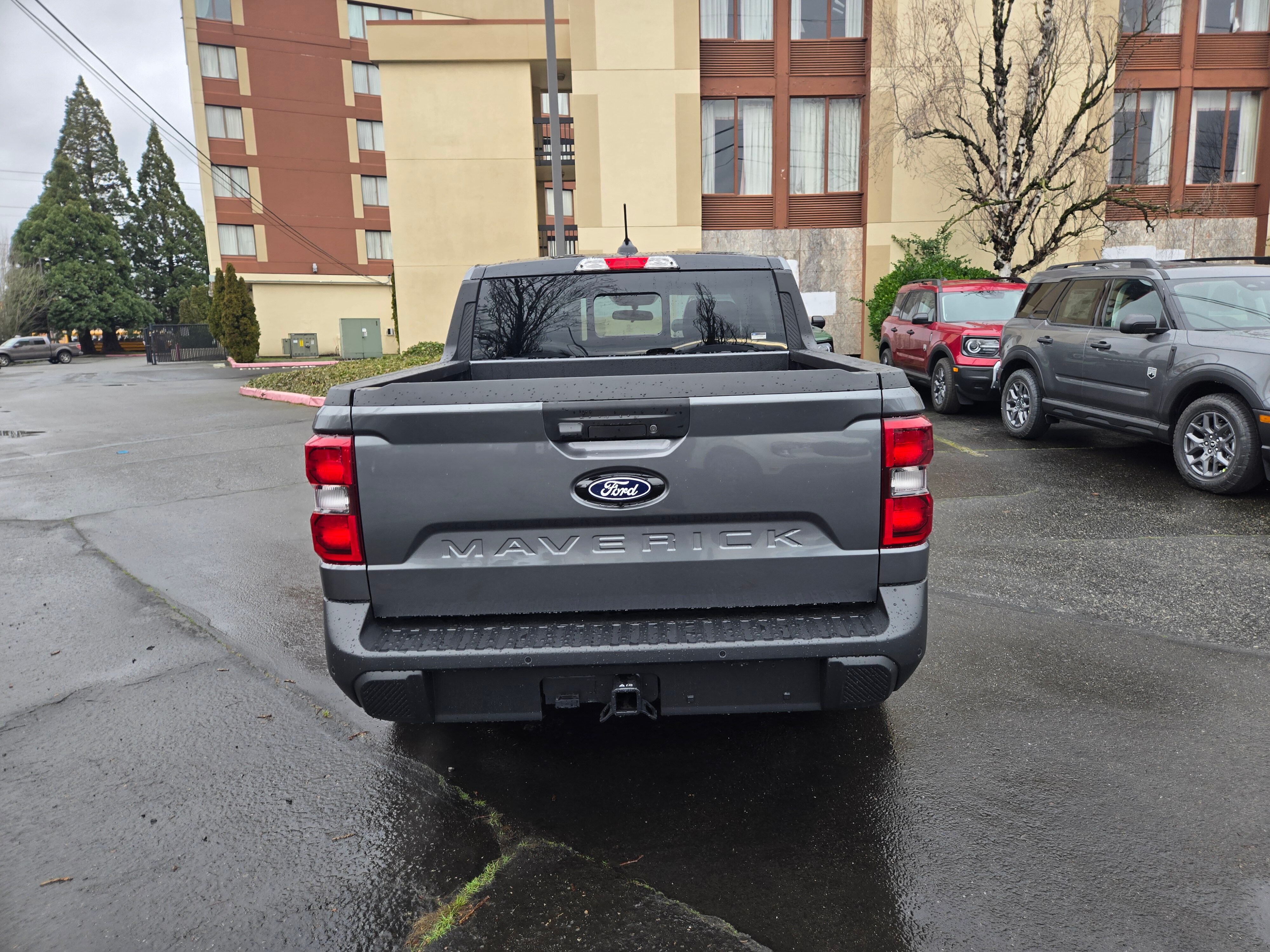 View vehicle photo 6