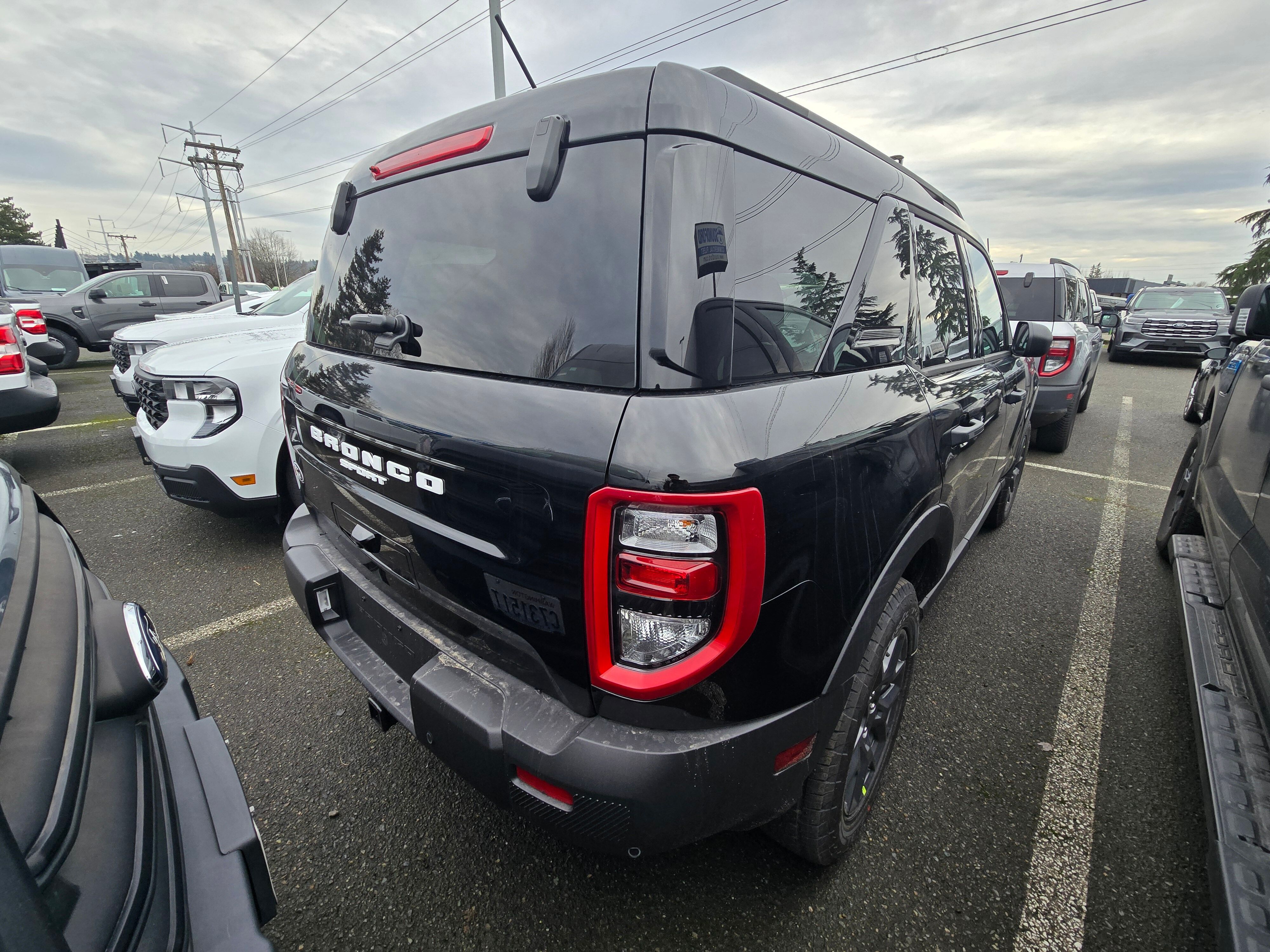View vehicle photo 6