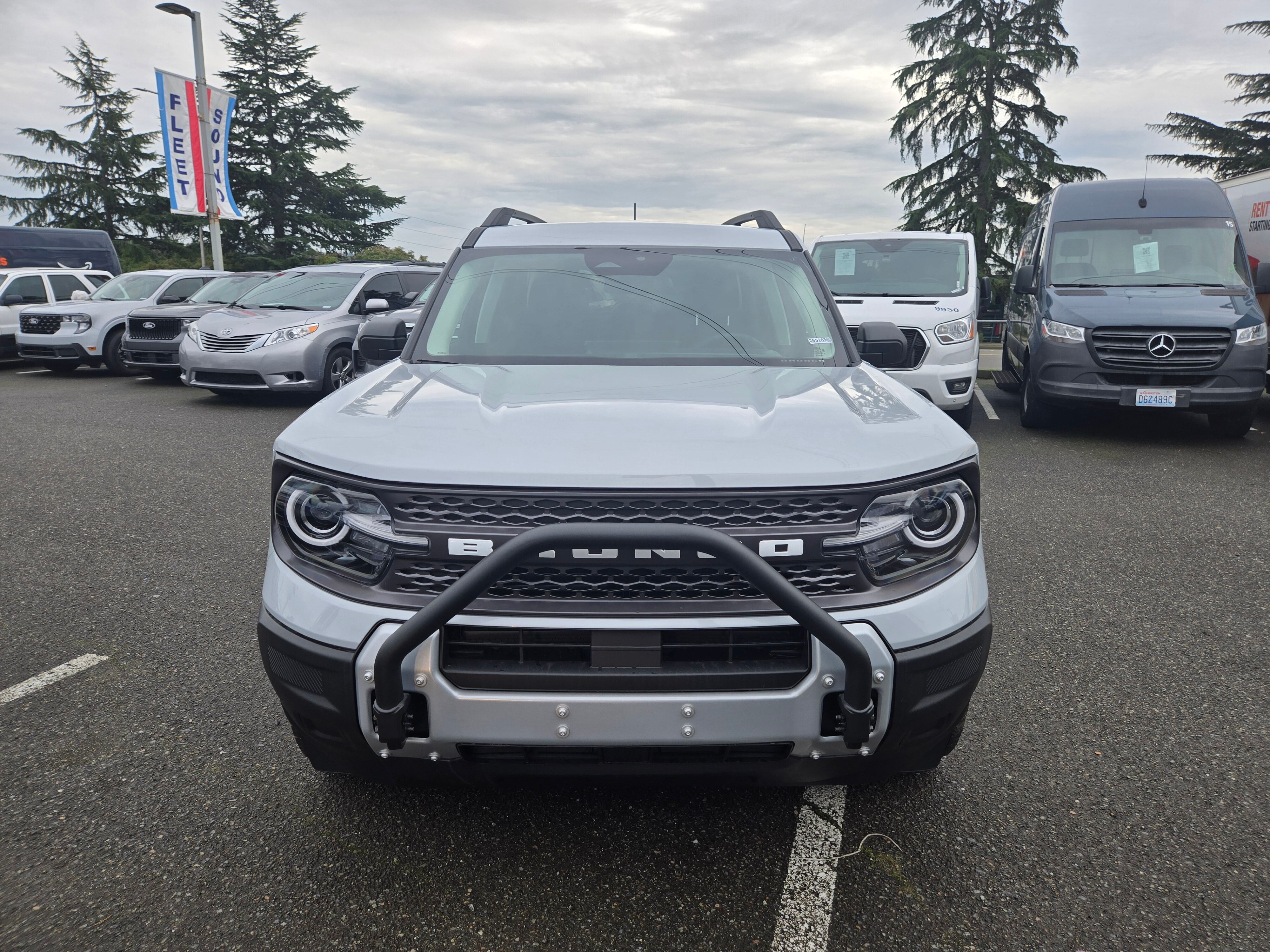 View vehicle photo 2