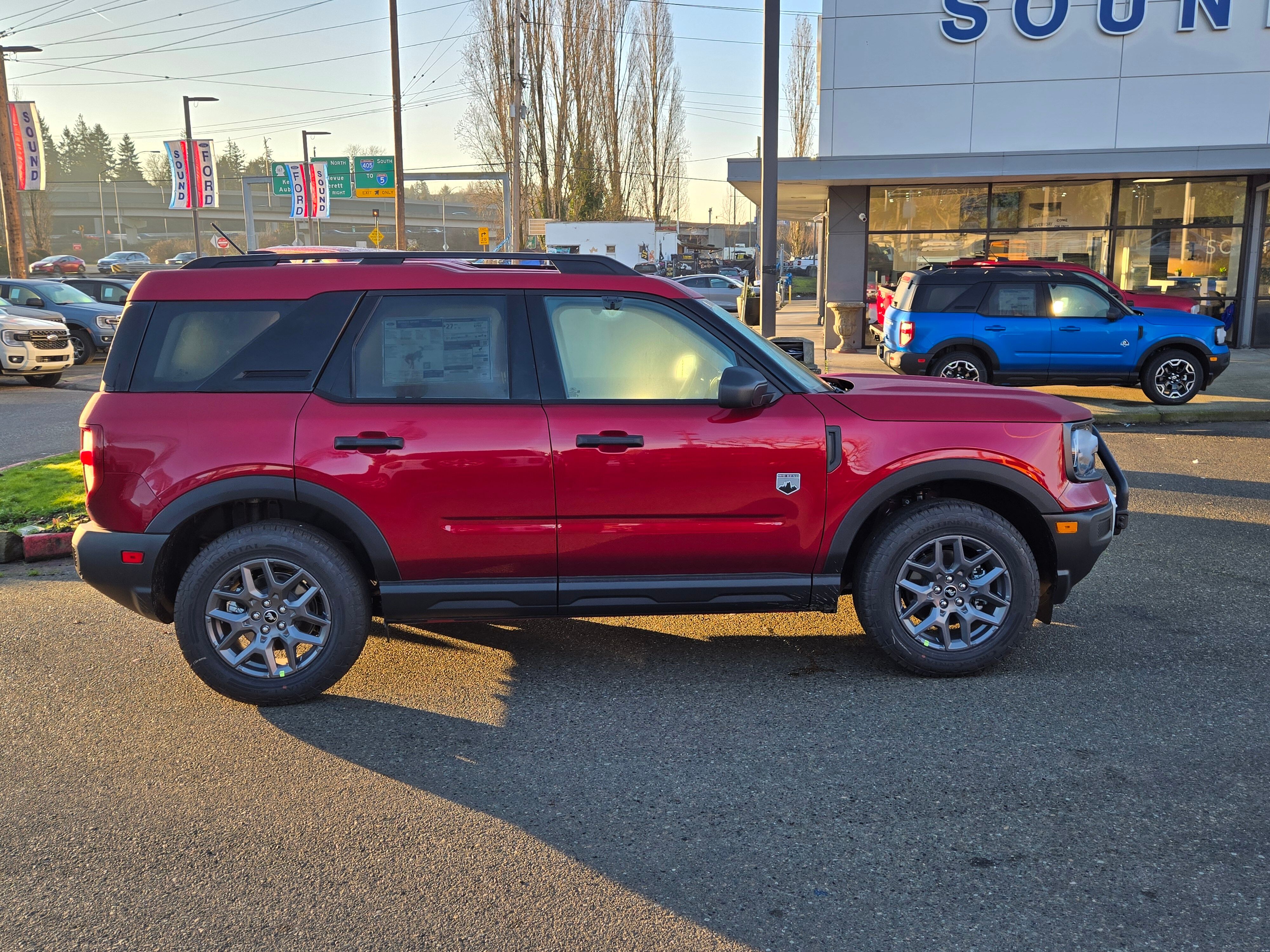 View vehicle photo 3
