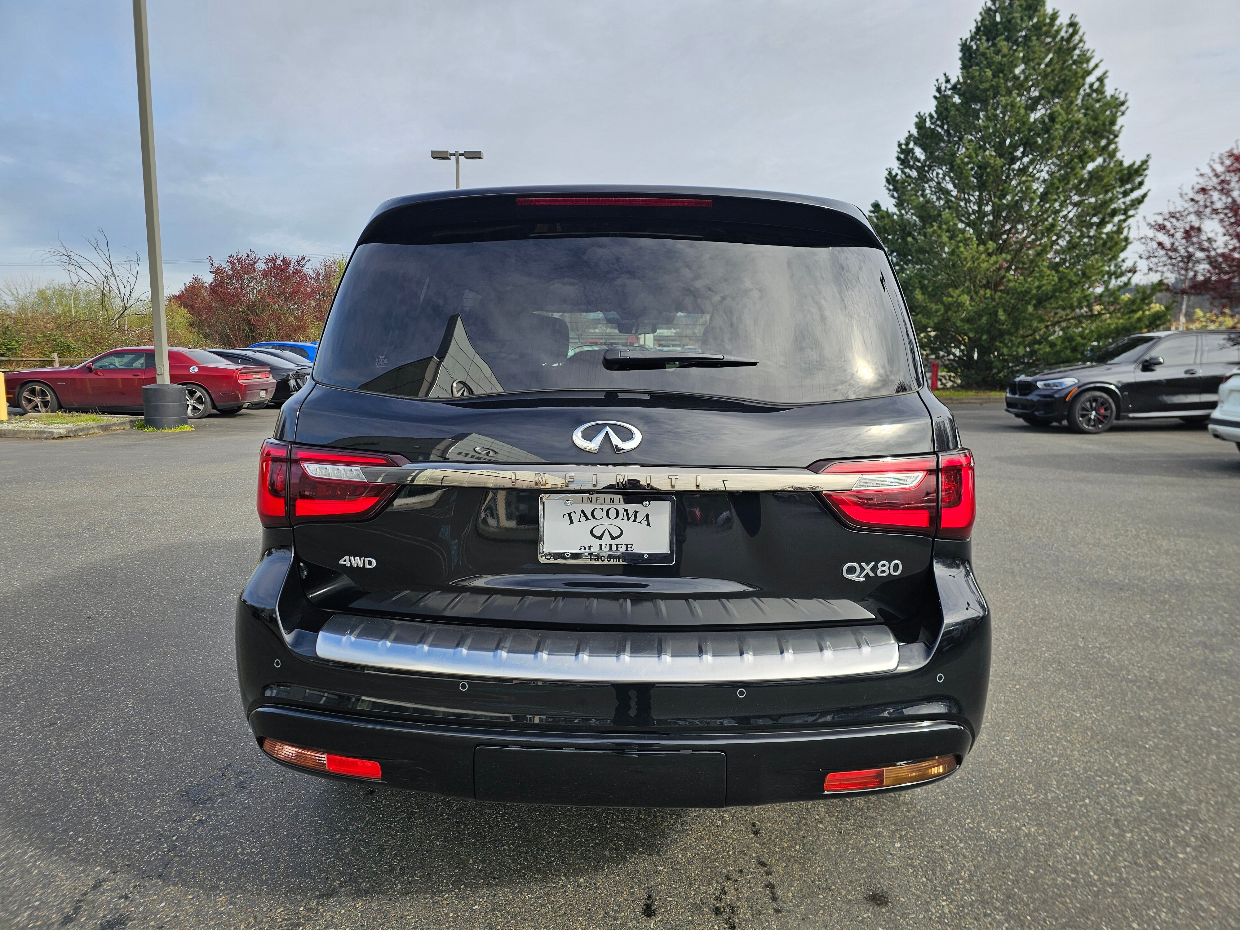 View vehicle photo 6