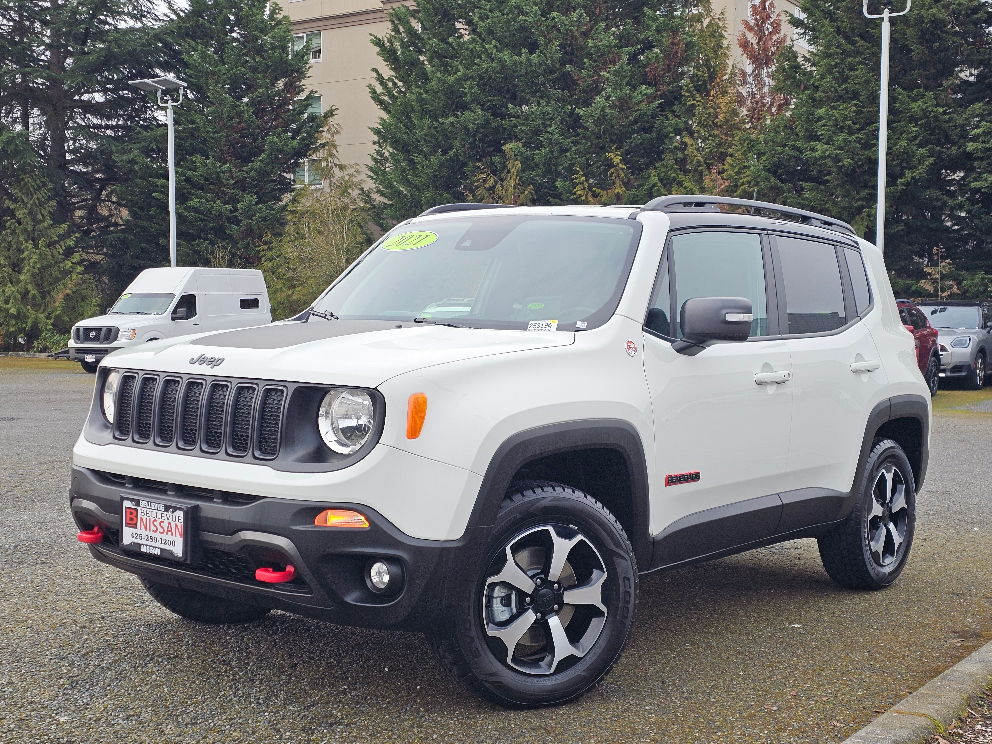 Alpine White Clearcoat 2021 Jeep Renegade Trailhawk 4WD SUV / Crossover Four-Wheel Drive 9-Speed Automatic