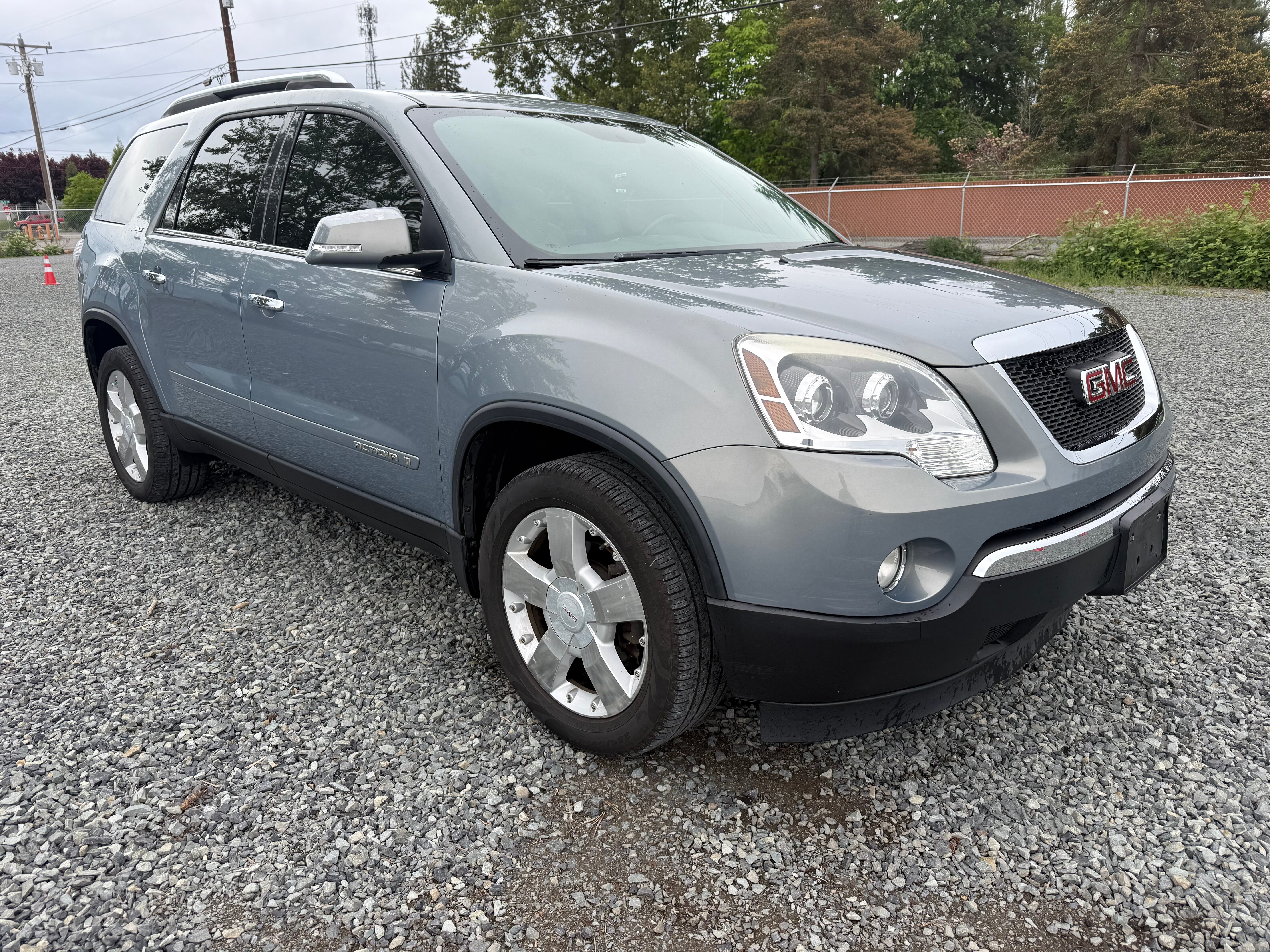 View vehicle photo 7