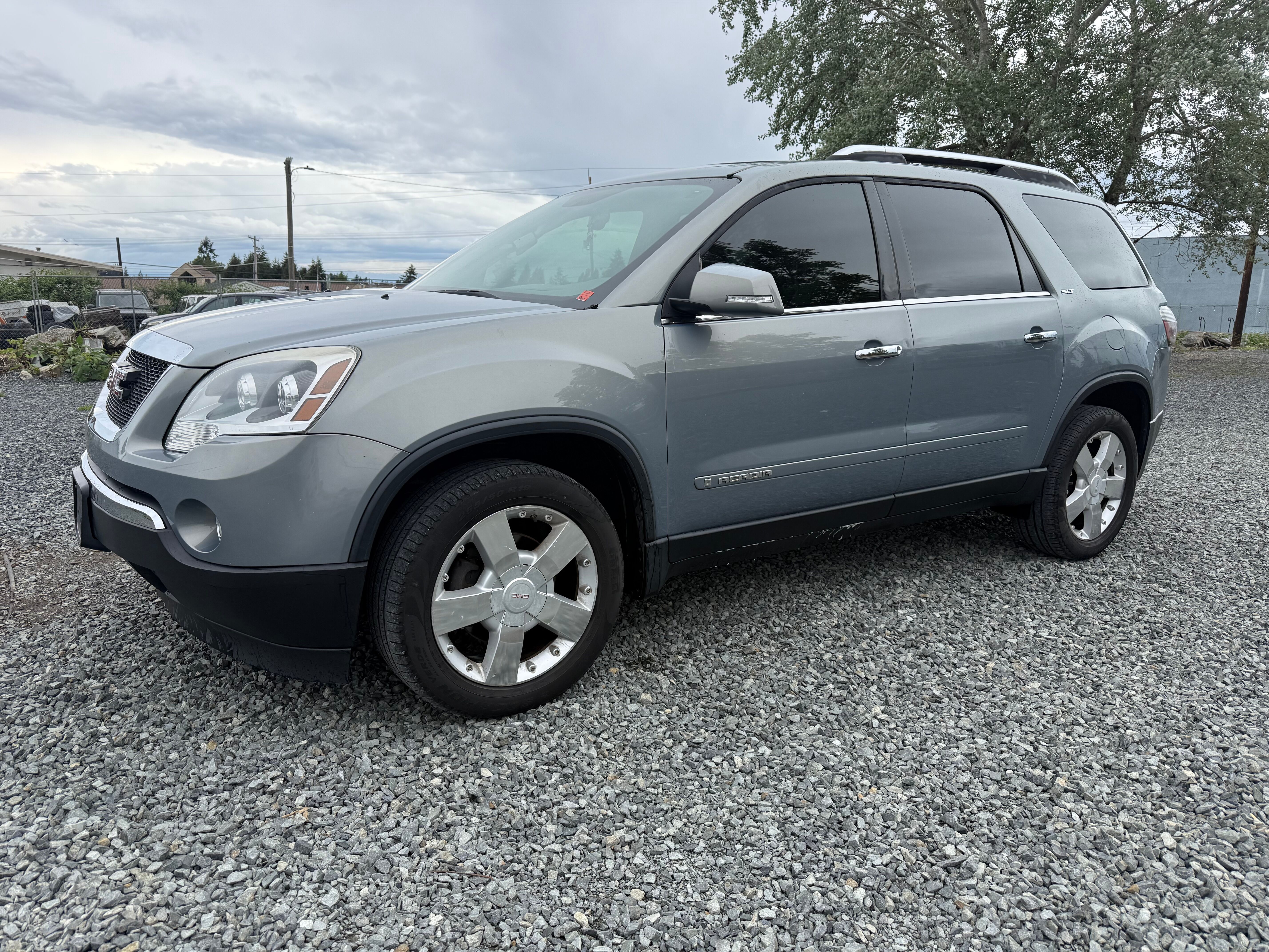 View vehicle photo 2