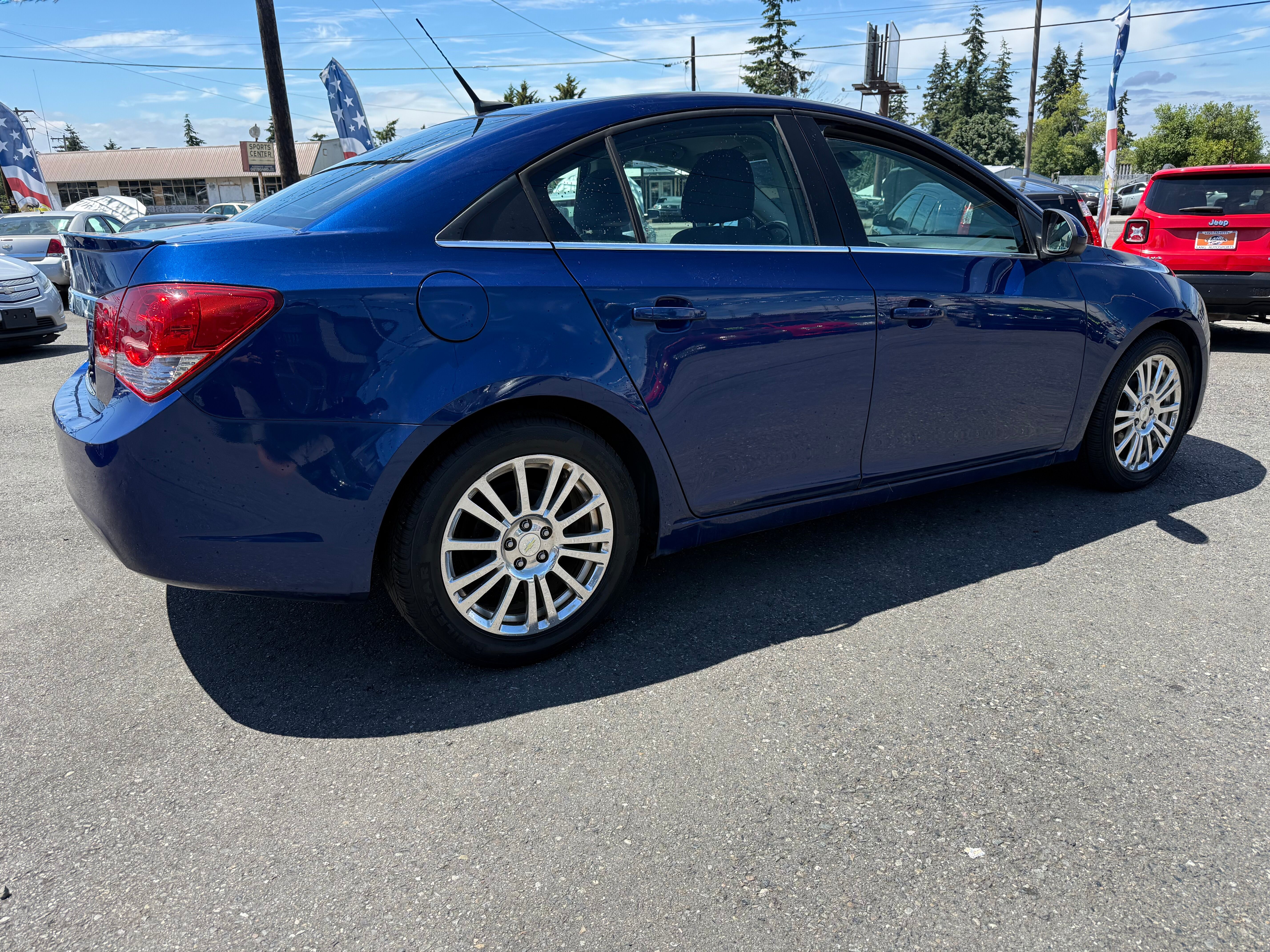 View vehicle photo 5