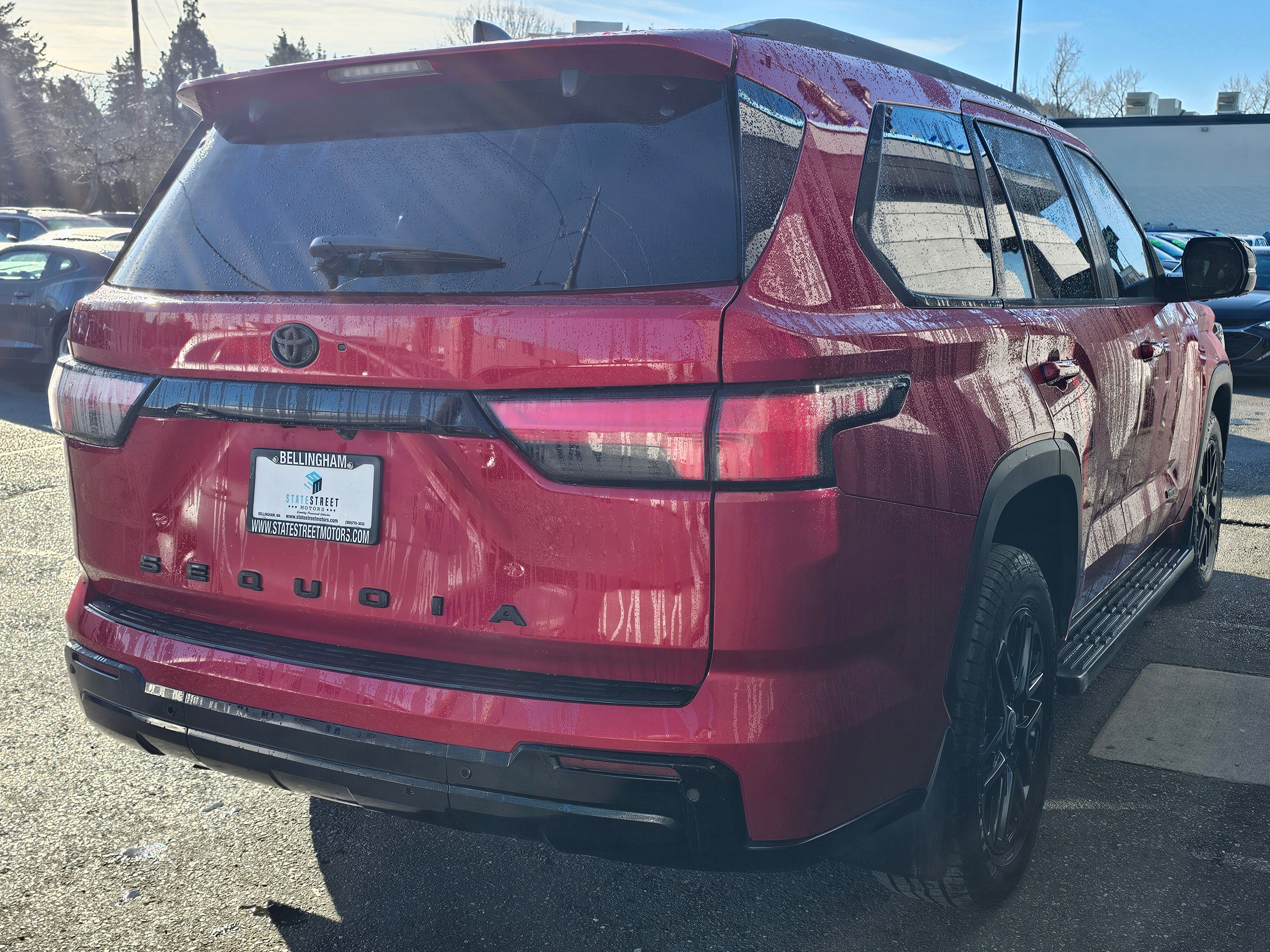 View vehicle photo 5