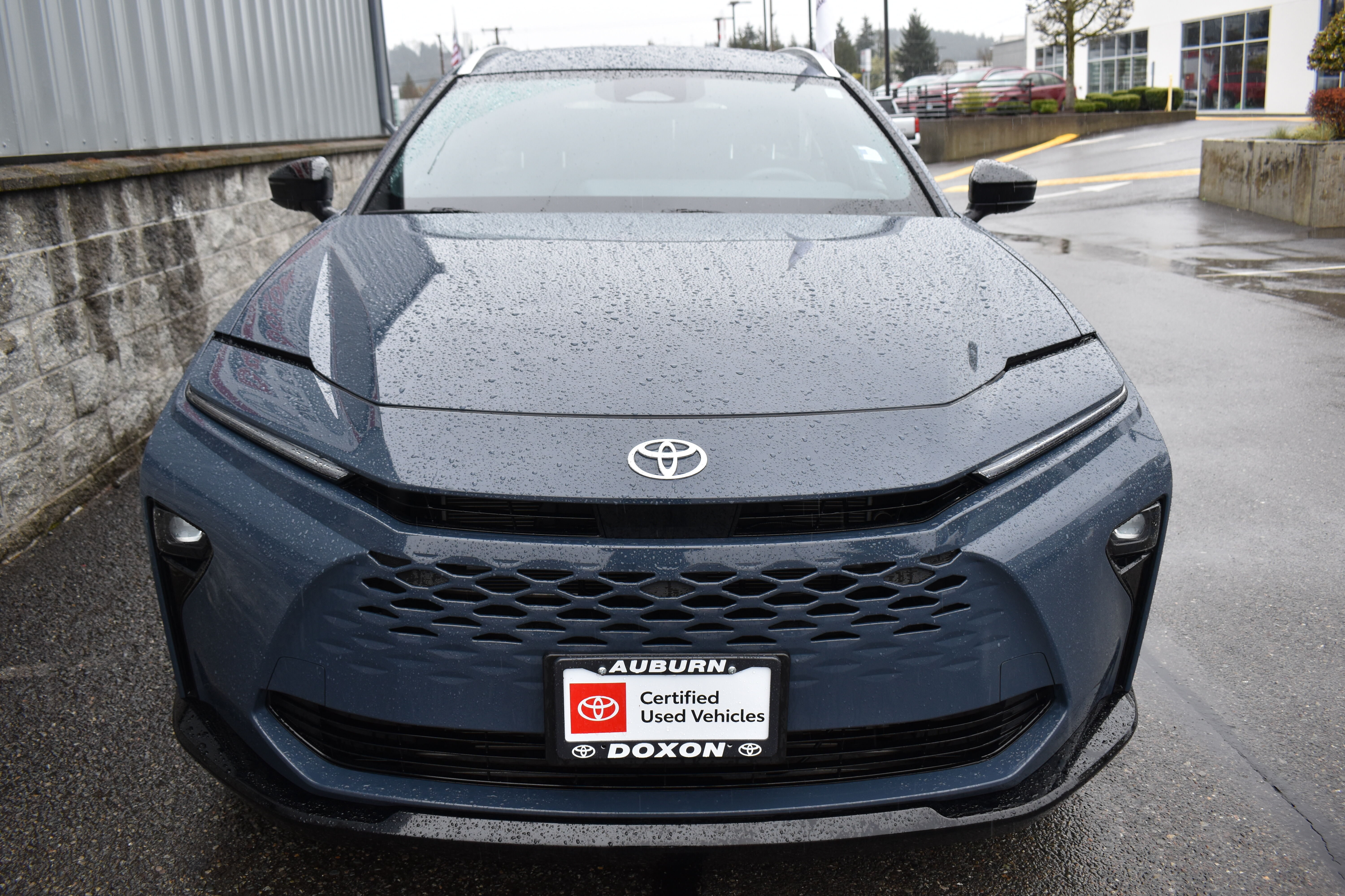 View vehicle photo 2