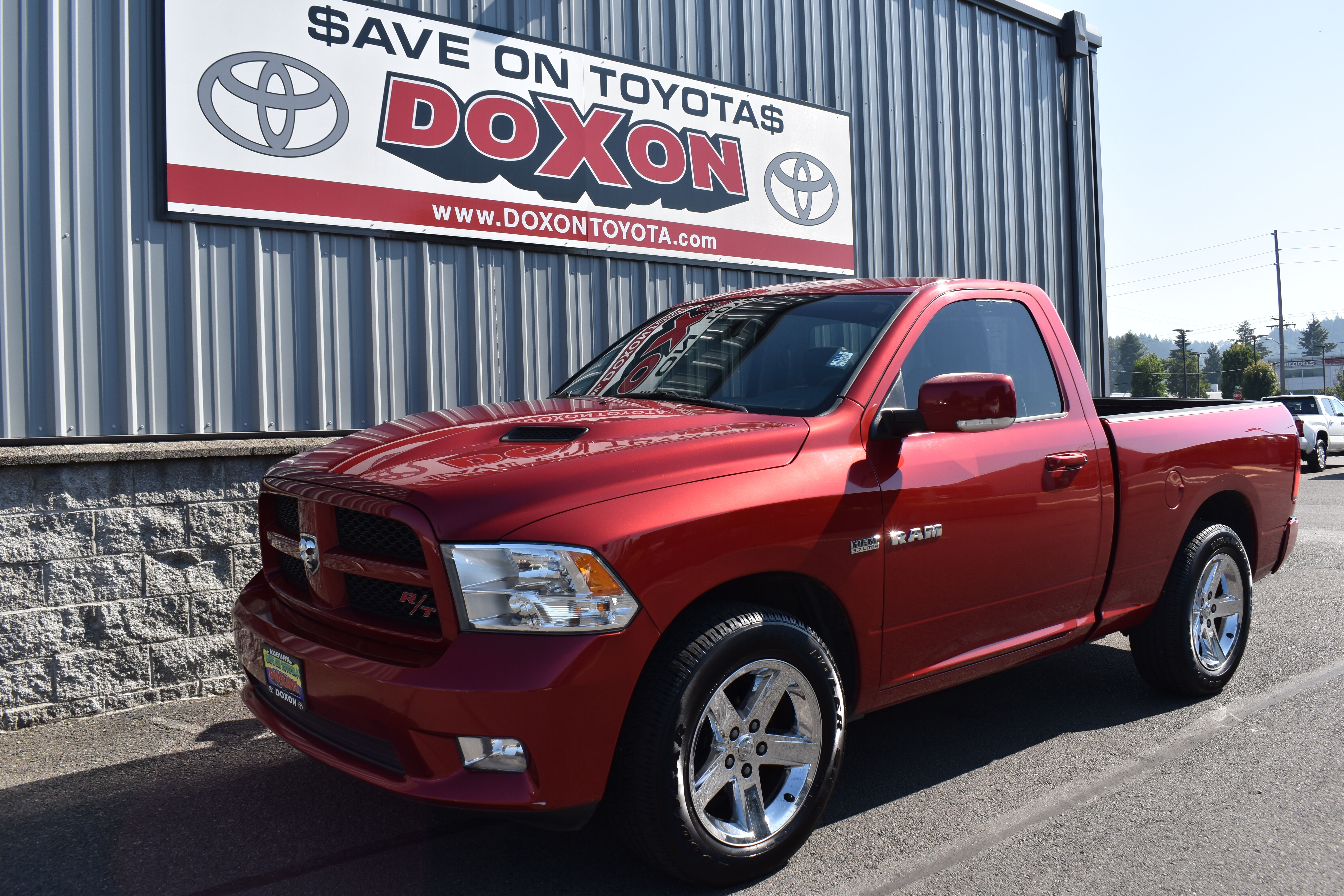 INFERNO RED CRYST 2010 Dodge RAM 1500 Pickup Truck 5-Speed Automatic
