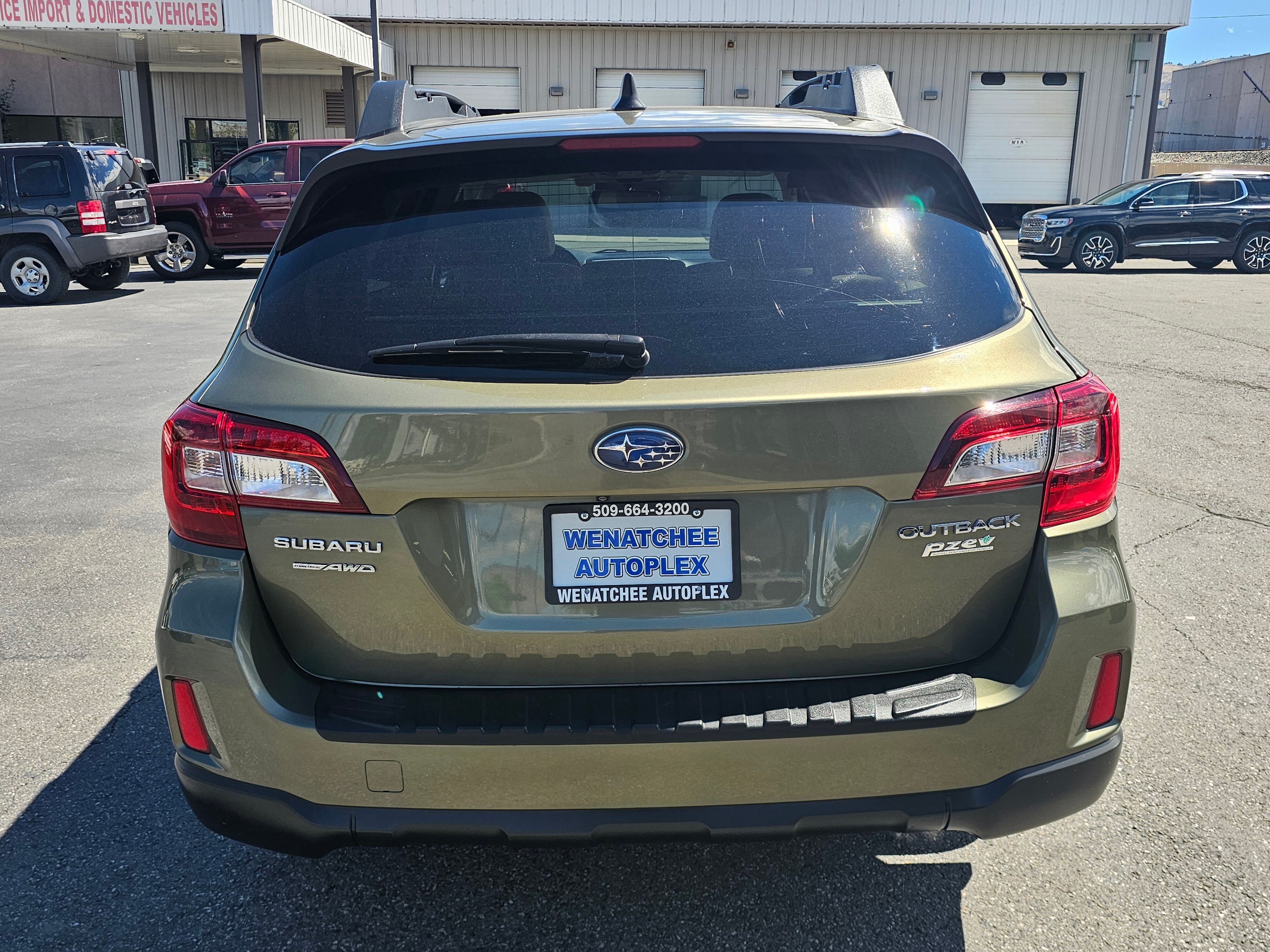 View vehicle photo 4