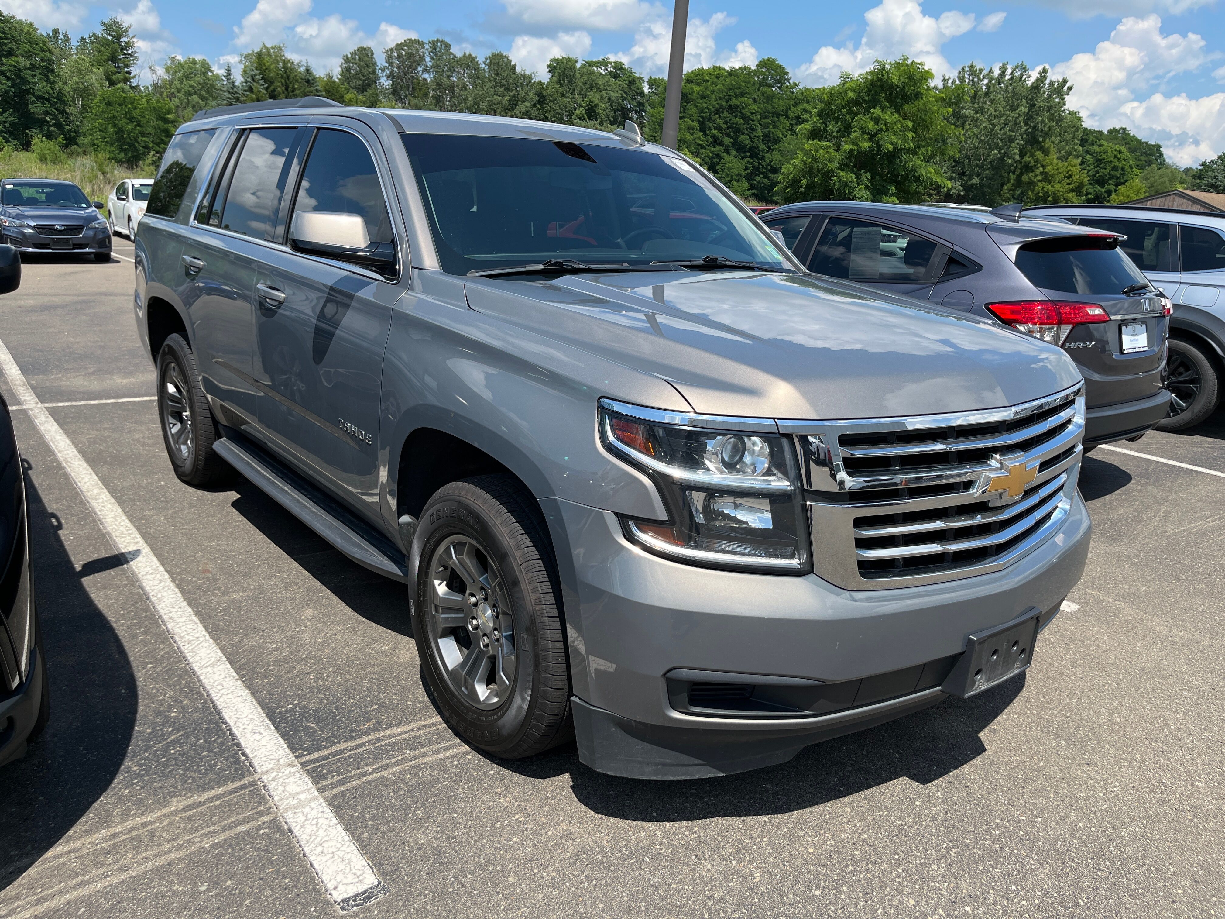 View vehicle photo 2
