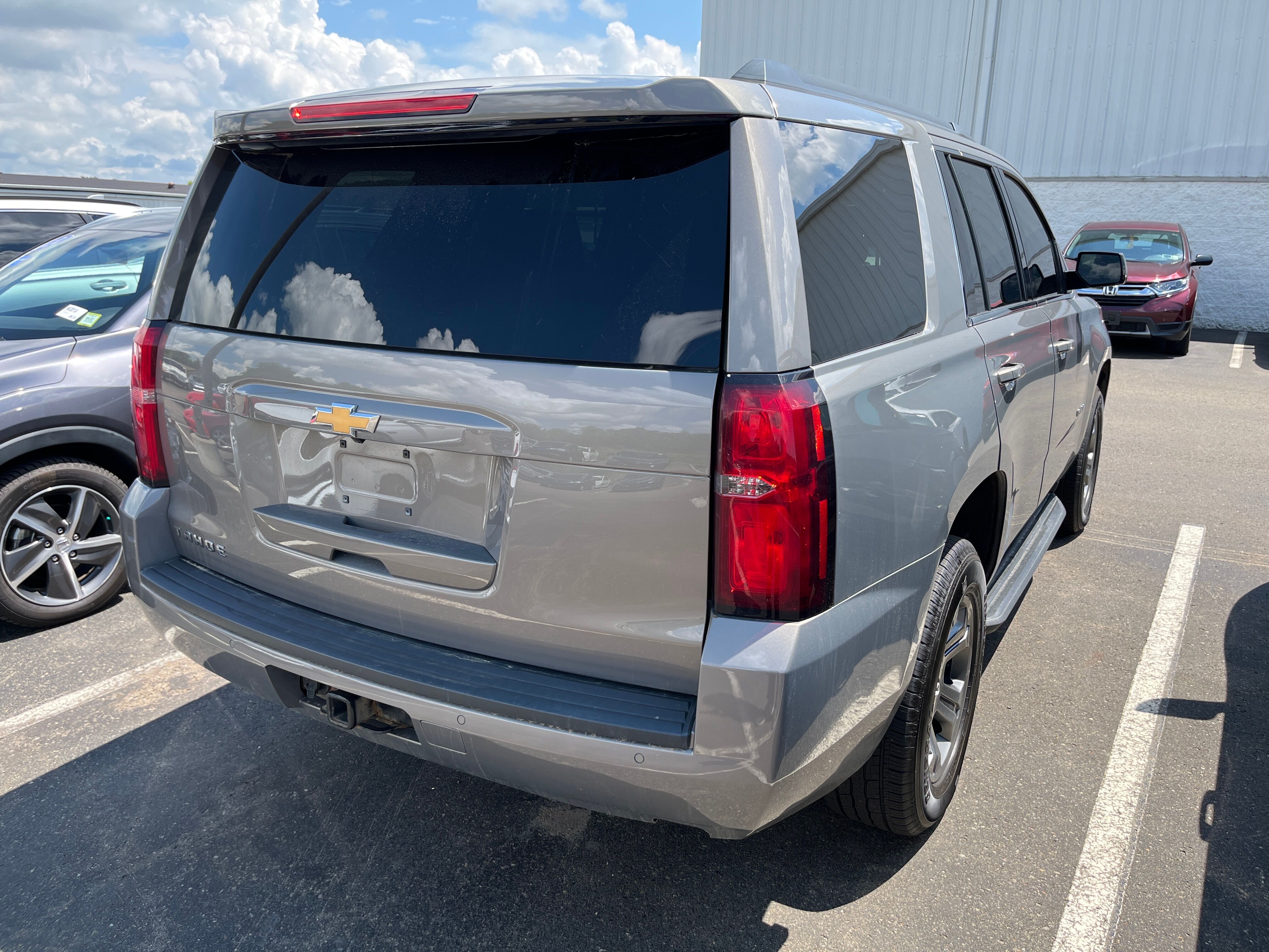 View vehicle photo 3