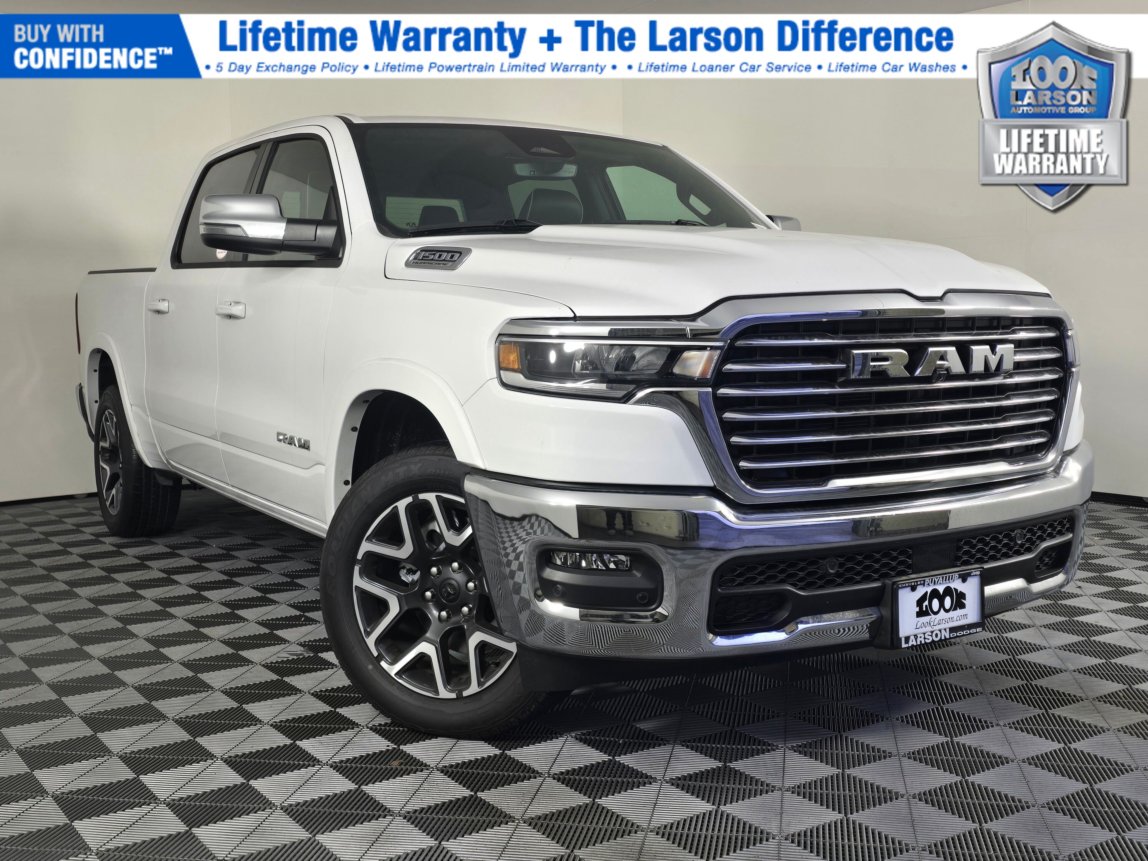 2026 RAM 1500 Laramie Crew Cab 4WD