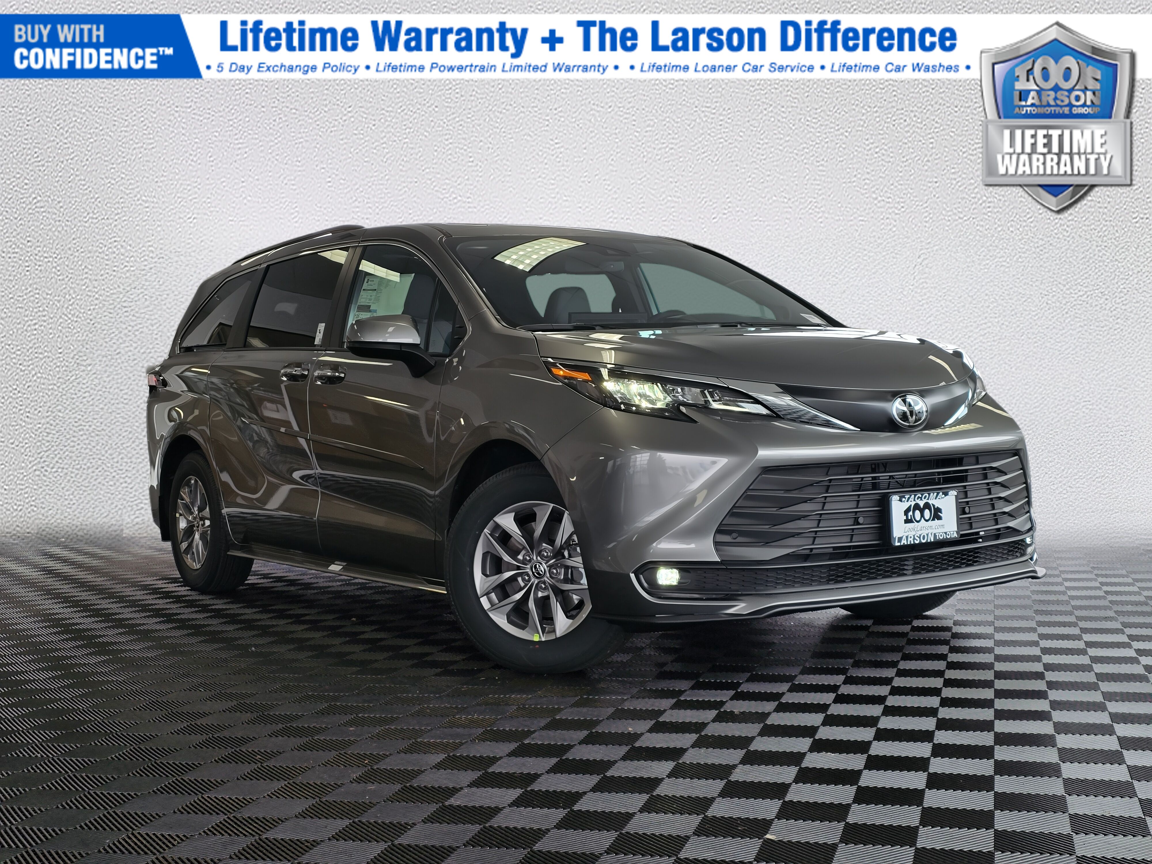 2026 Toyota Sienna XLE 7-Passenger AWD