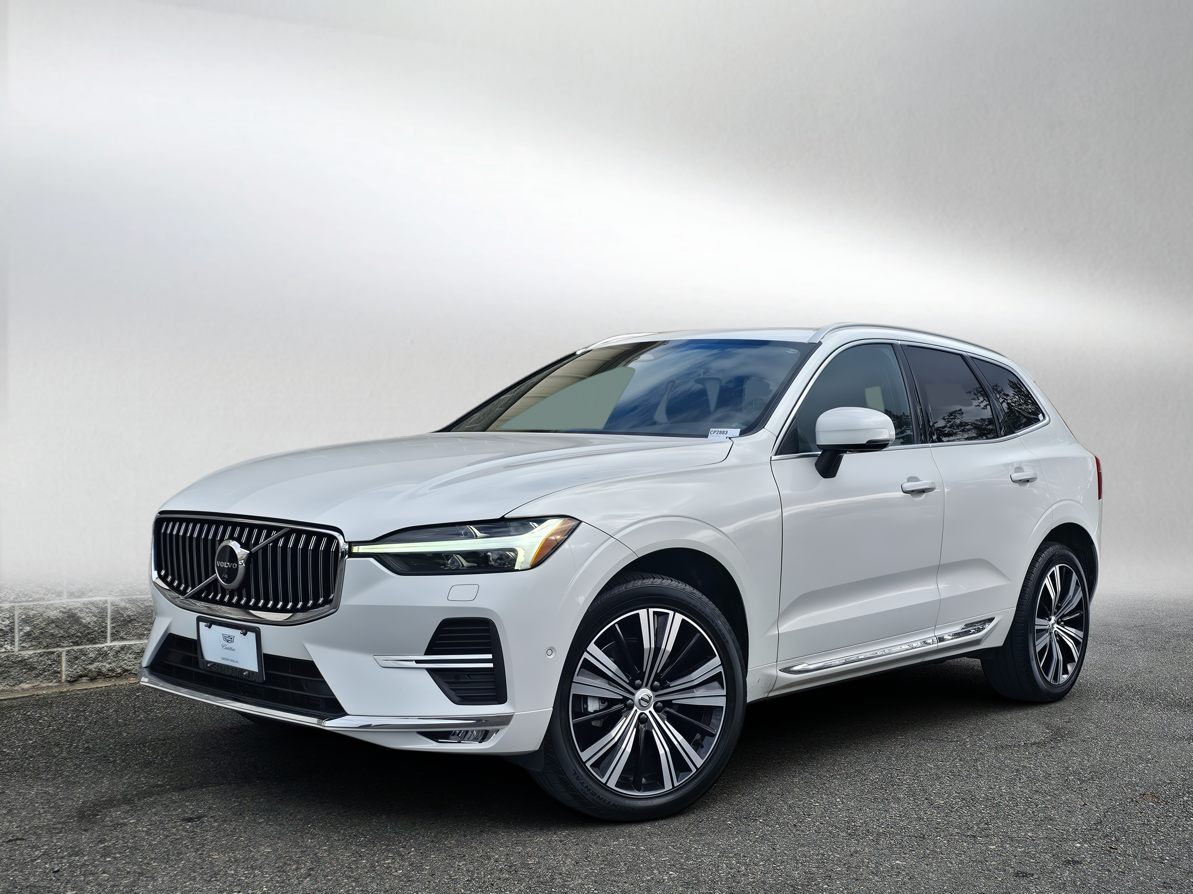 2023 Volvo XC60 B5 Plus Bright Theme AWD