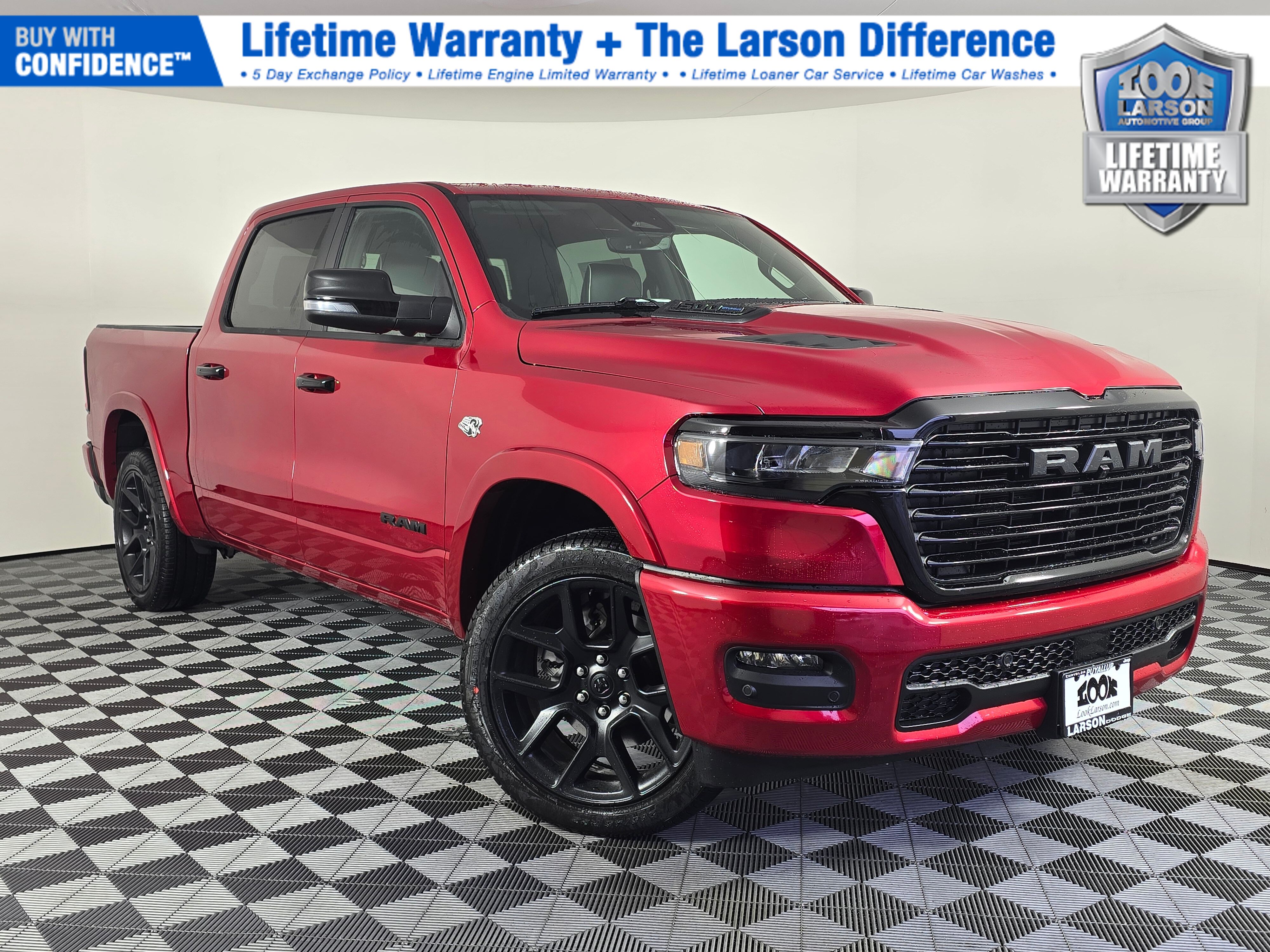 Molten Red Pearlcoat 2026 RAM 1500 Laramie Crew Cab 4WD Pickup Truck Four-Wheel Drive 8-Speed Automatic