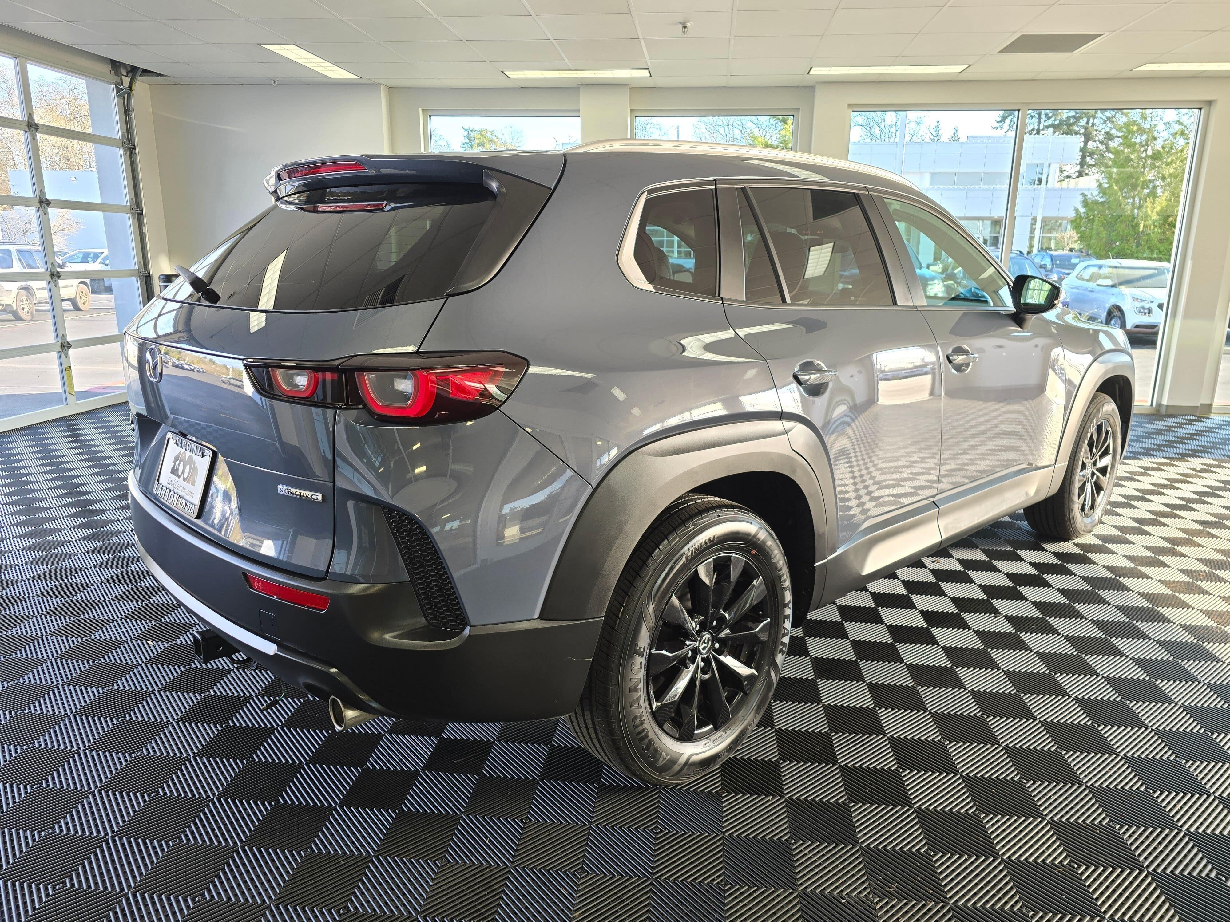 View vehicle photo 3