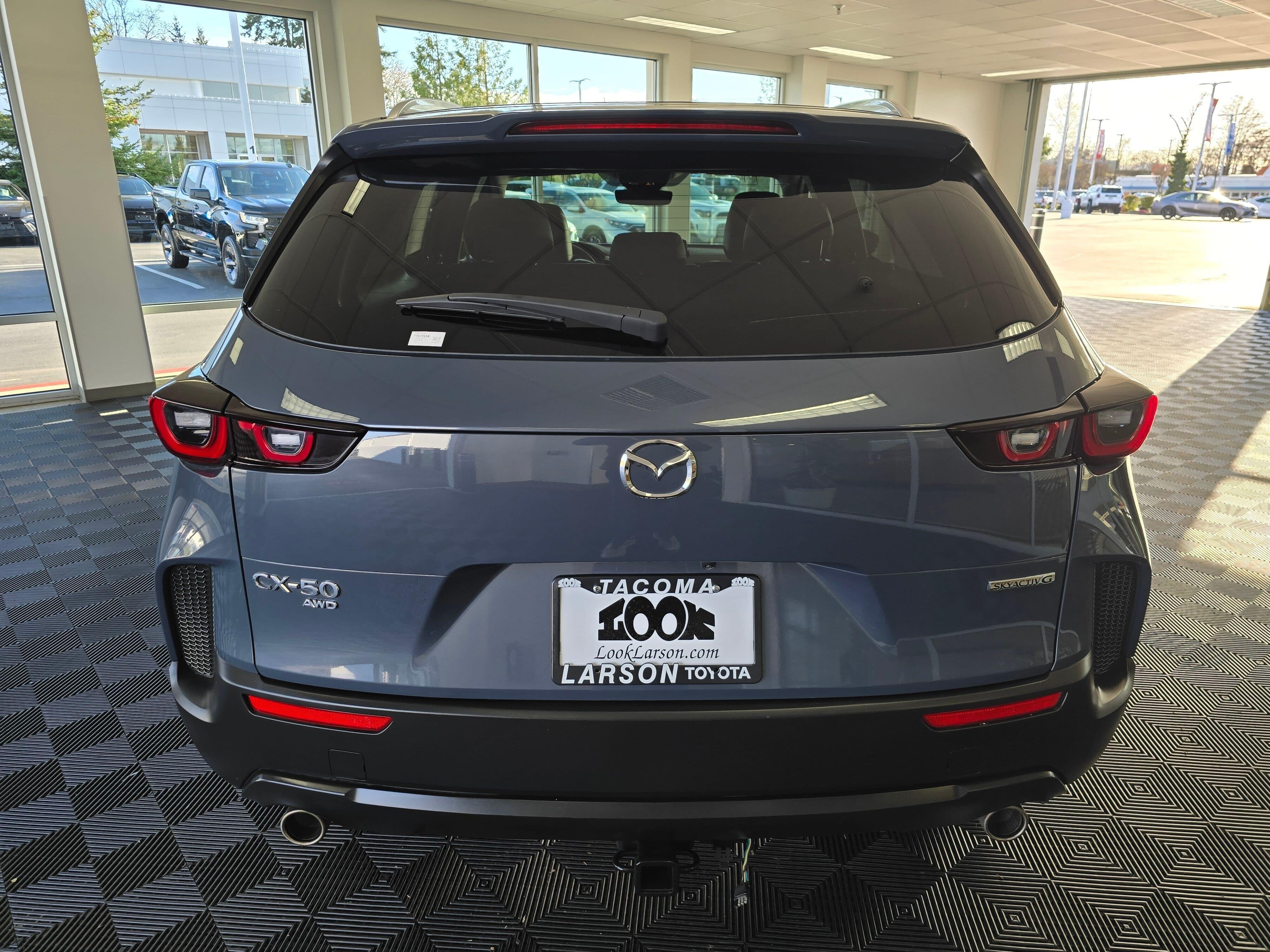 View vehicle photo 4