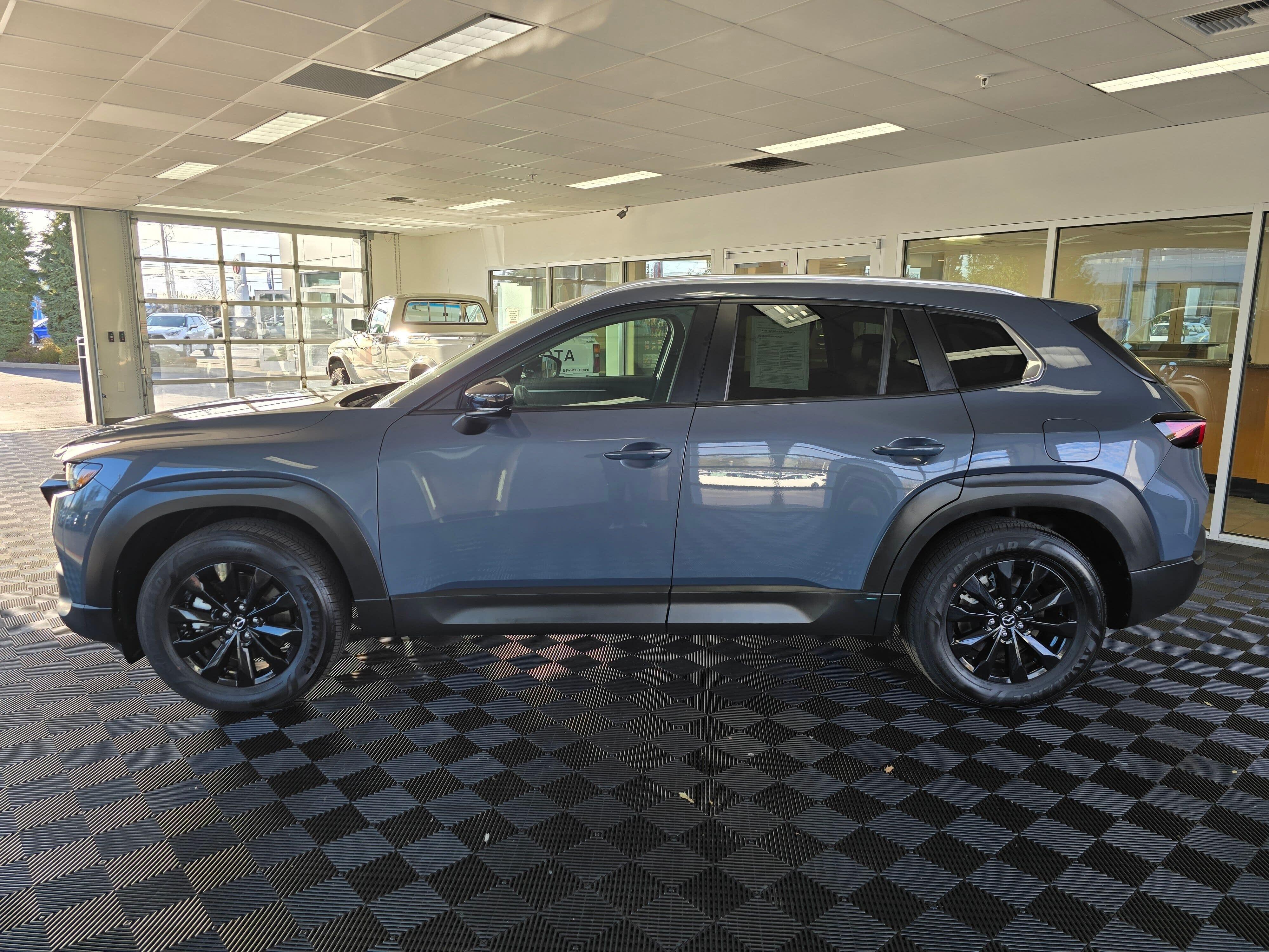 View vehicle photo 6