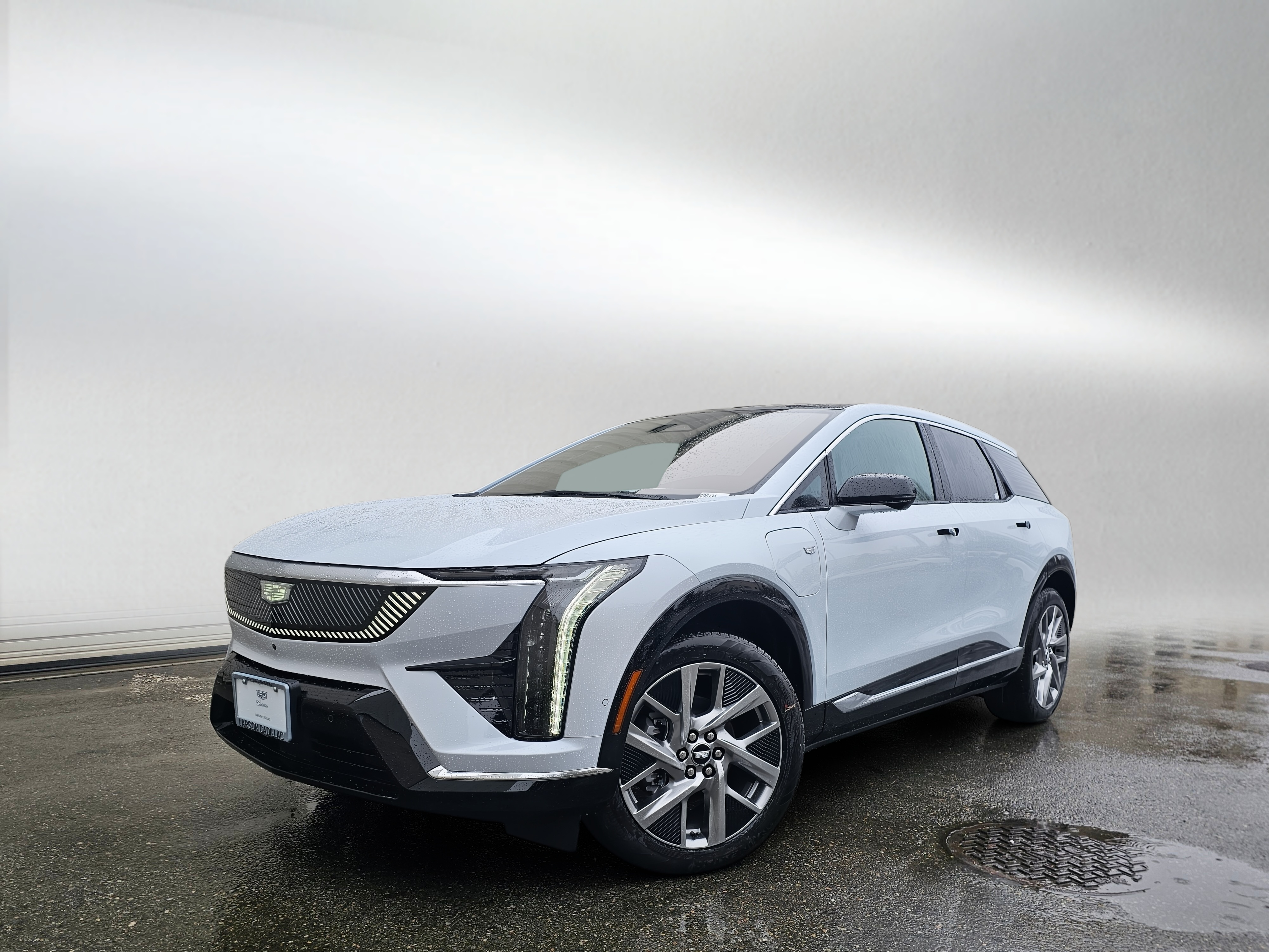 Vibrant White Tricoat 2026 Cadillac OPTIQ Premium Luxury AWD SUV / Crossover All-Wheel Drive 1-Speed Automatic