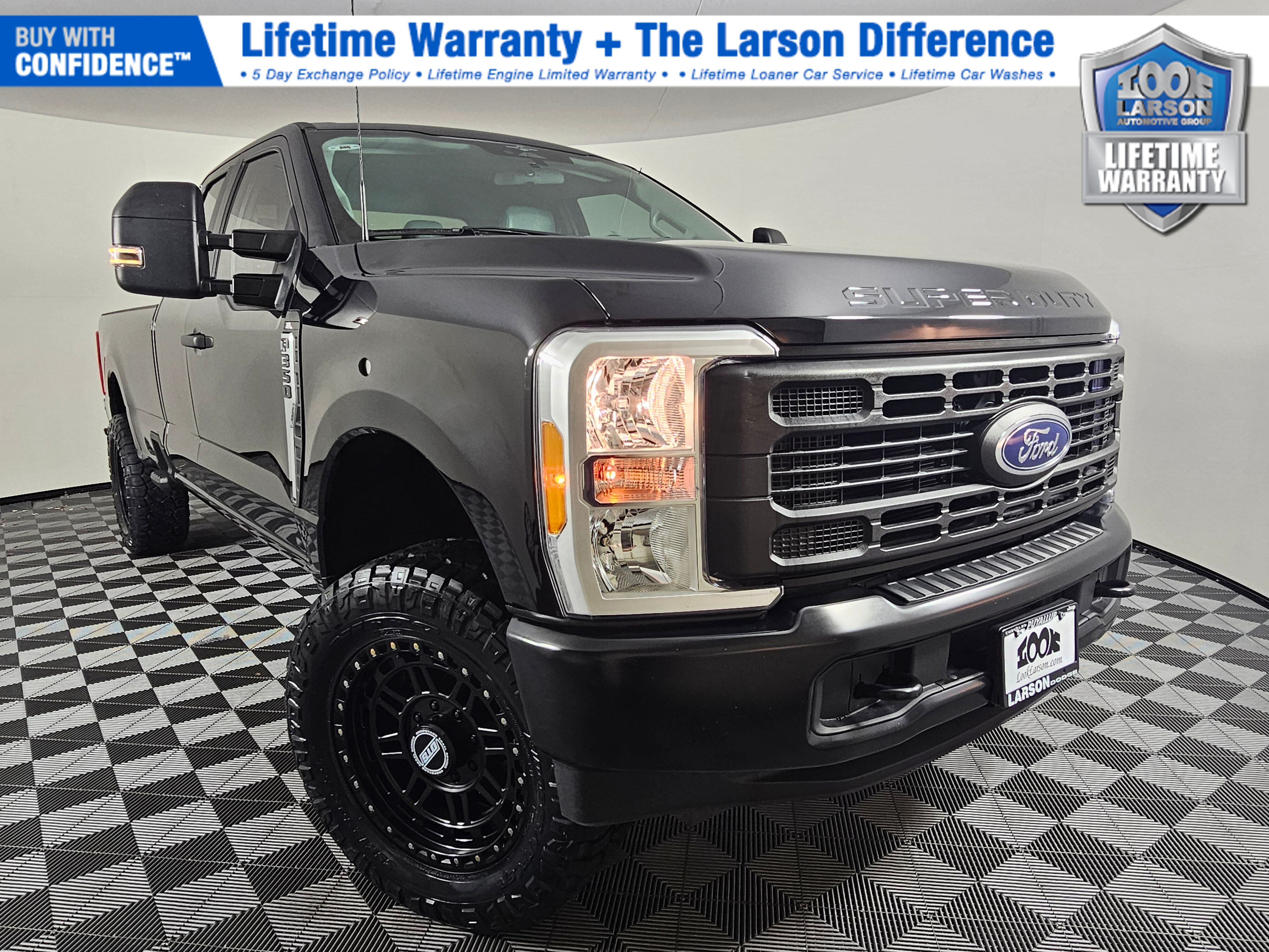 Black Metallic 2023 Ford F-350 Super Duty XL SuperCab 4WD Pickup Truck Four-Wheel Drive Automatic
