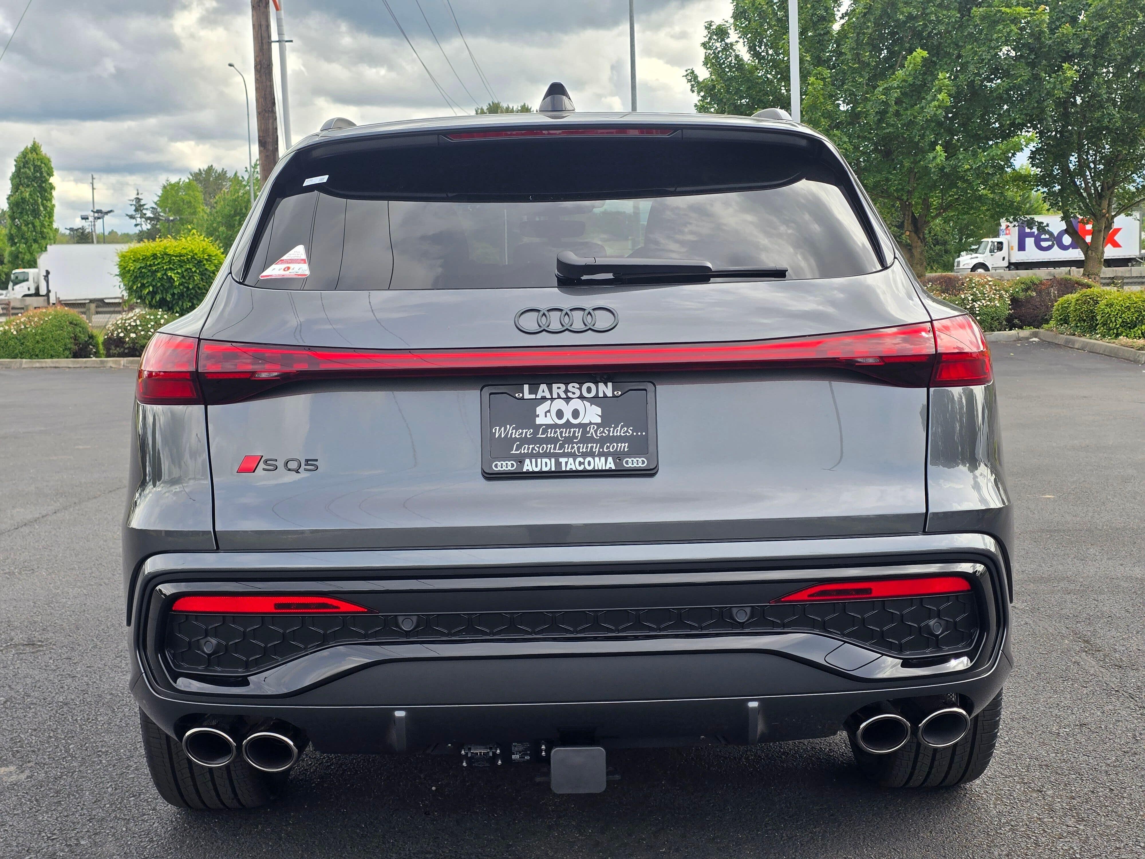 View vehicle photo 4
