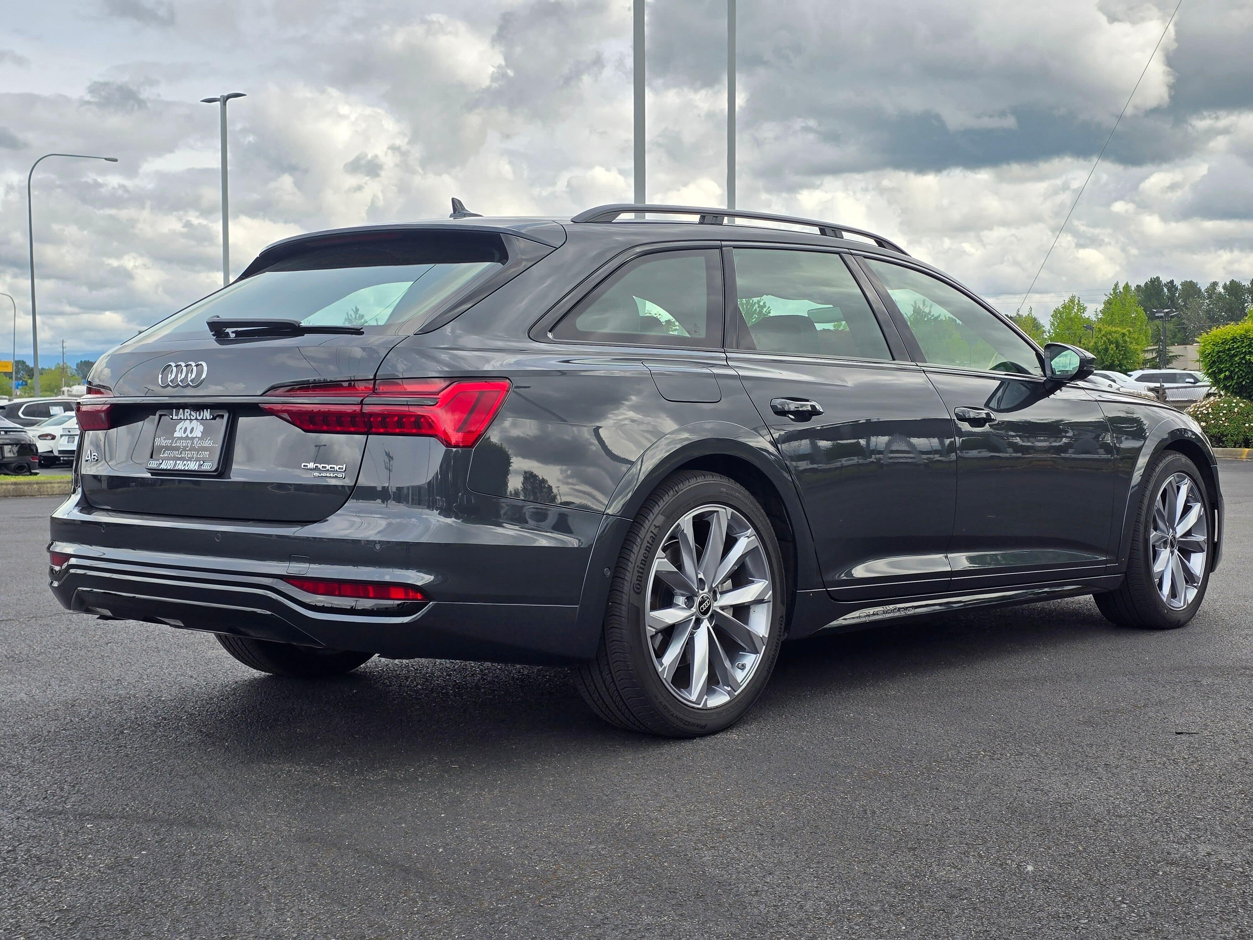 View vehicle photo 5