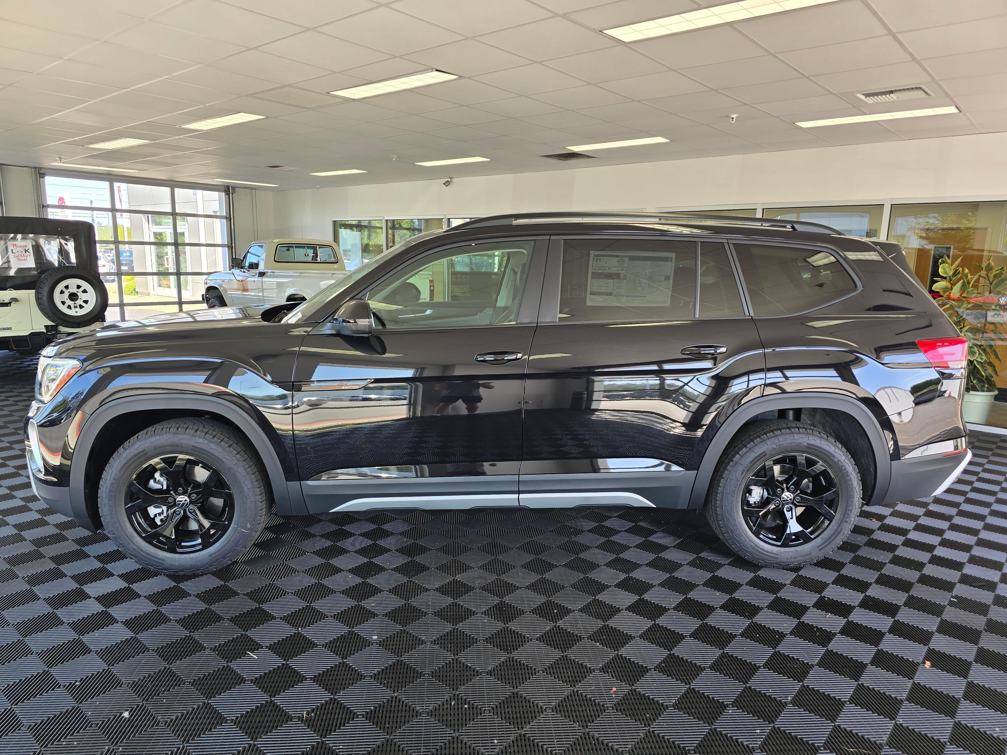 View vehicle photo 6