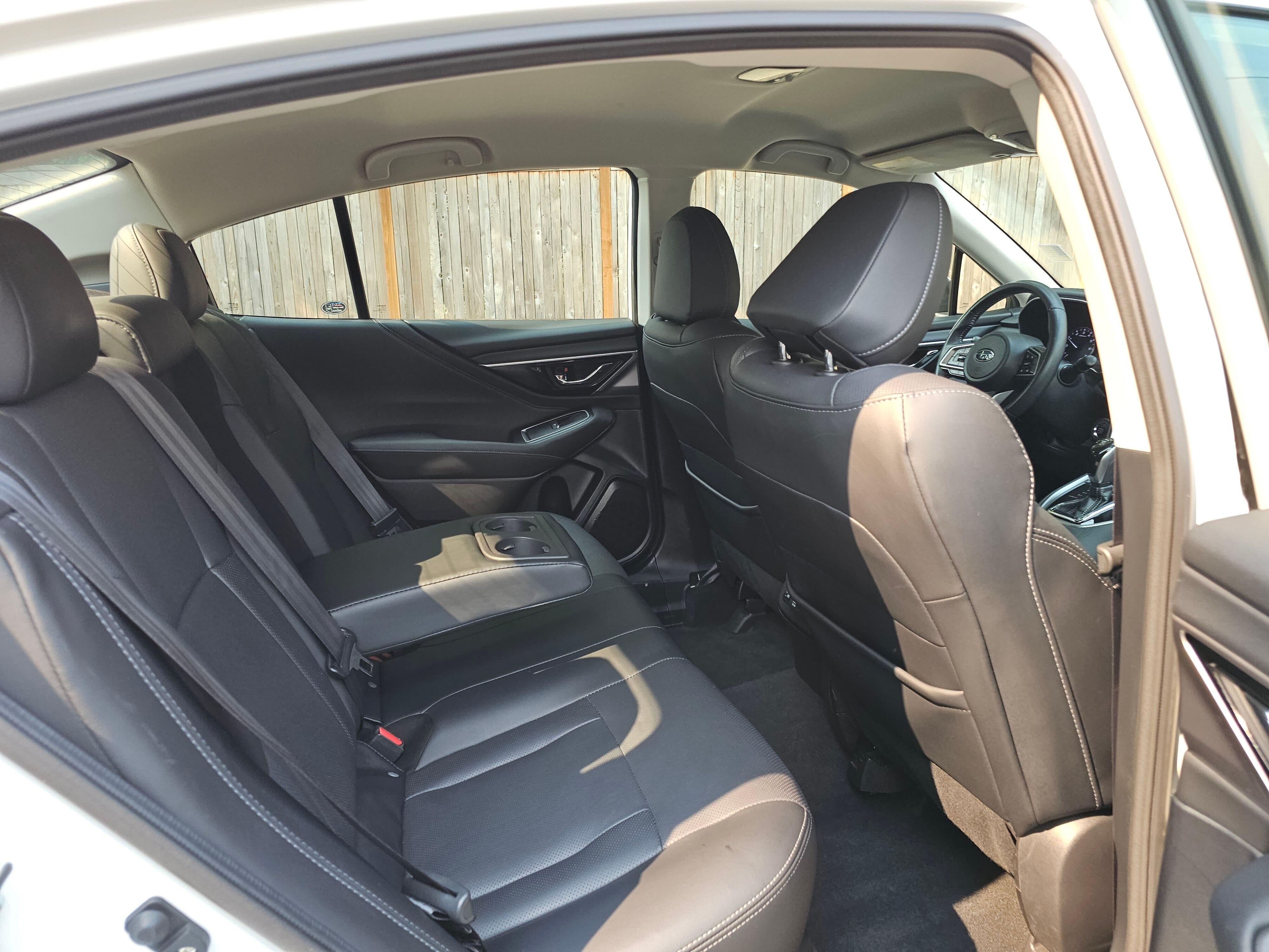 Used 2022 Crystal White Pearl Subaru Limited image 14