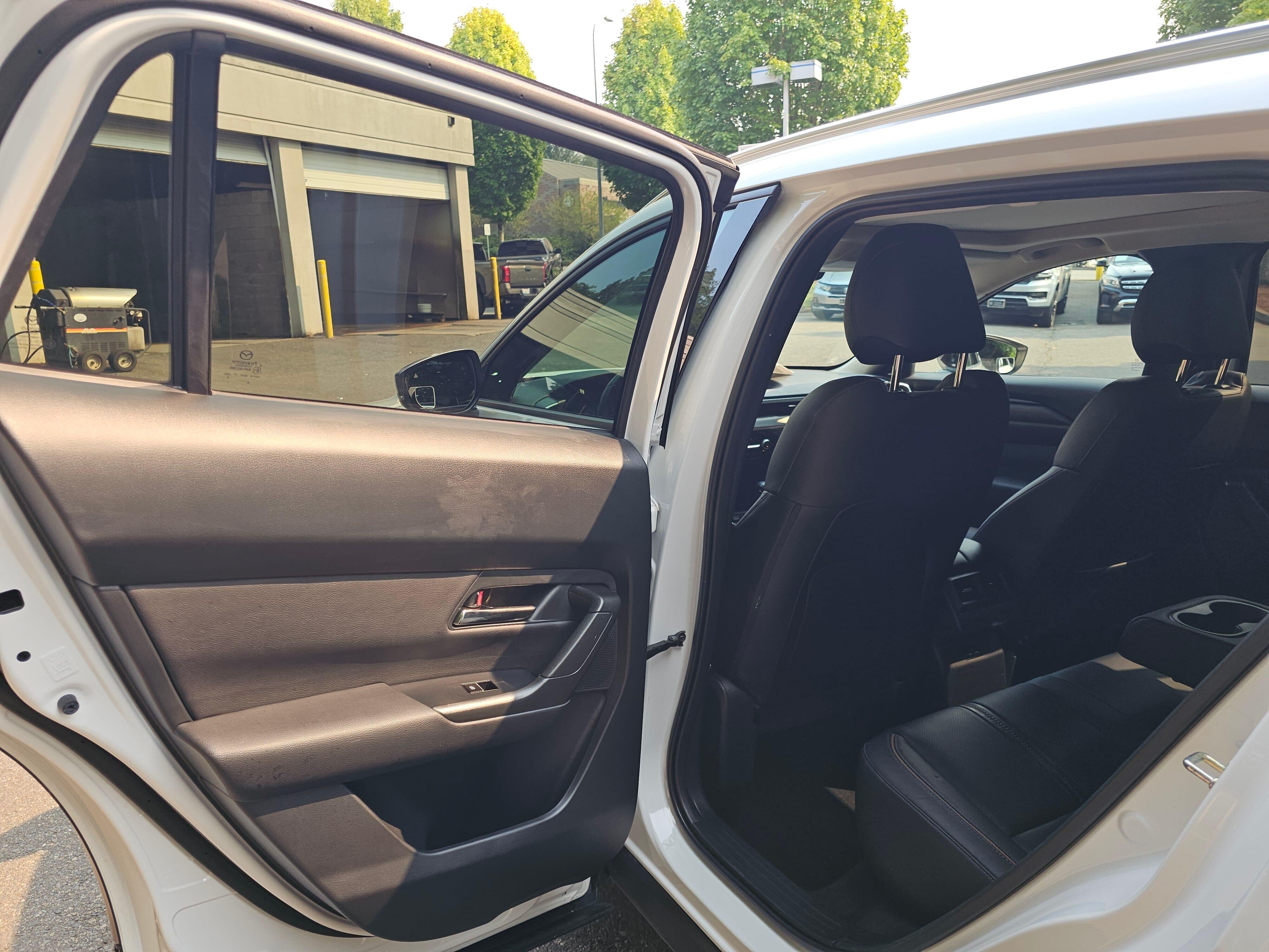 Used 2023 Wind Chill Pearl Mazda 2.5 S Premium Plus Package image 19
