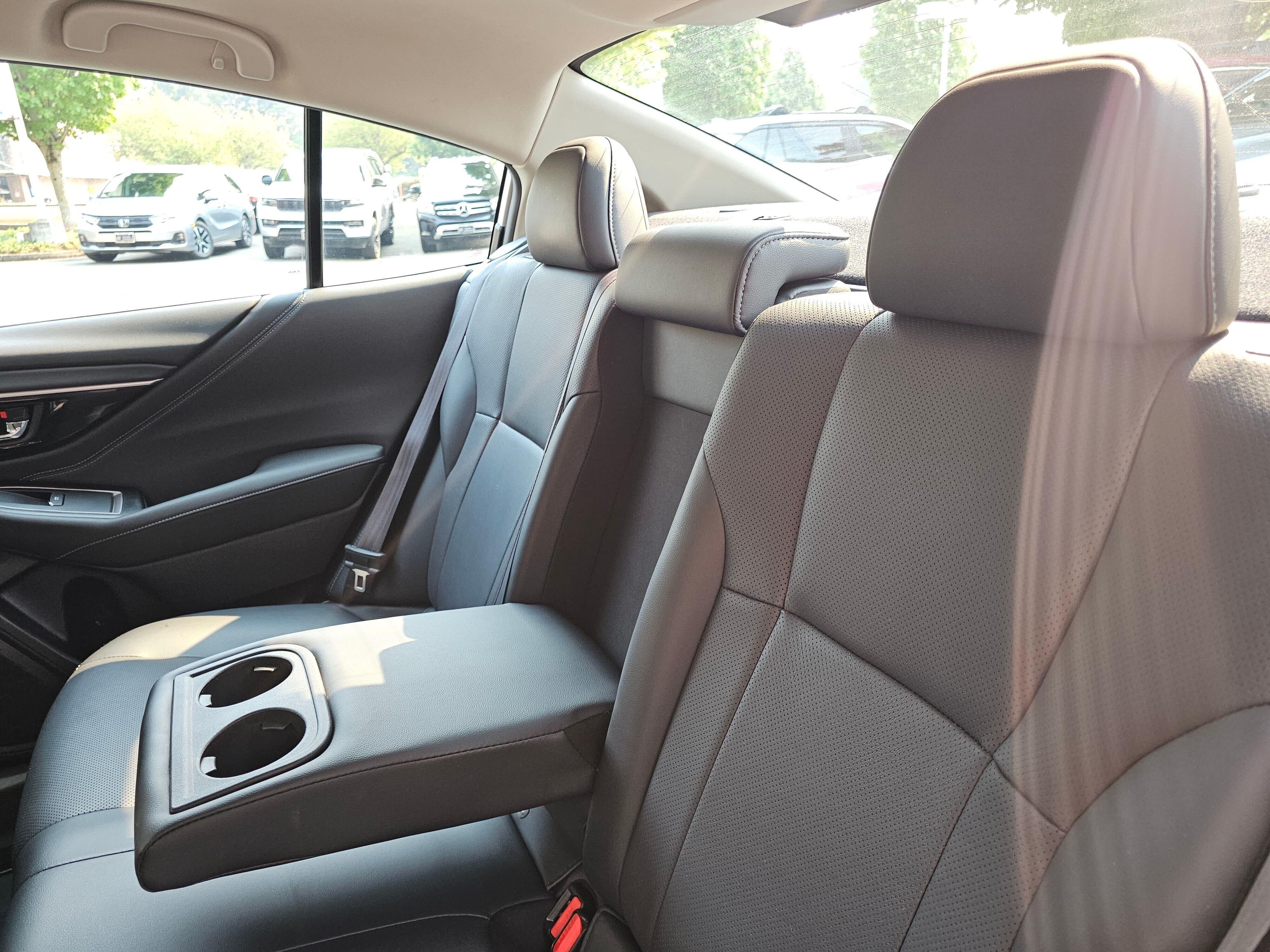 Used 2022 Crystal White Pearl Subaru Limited image 20