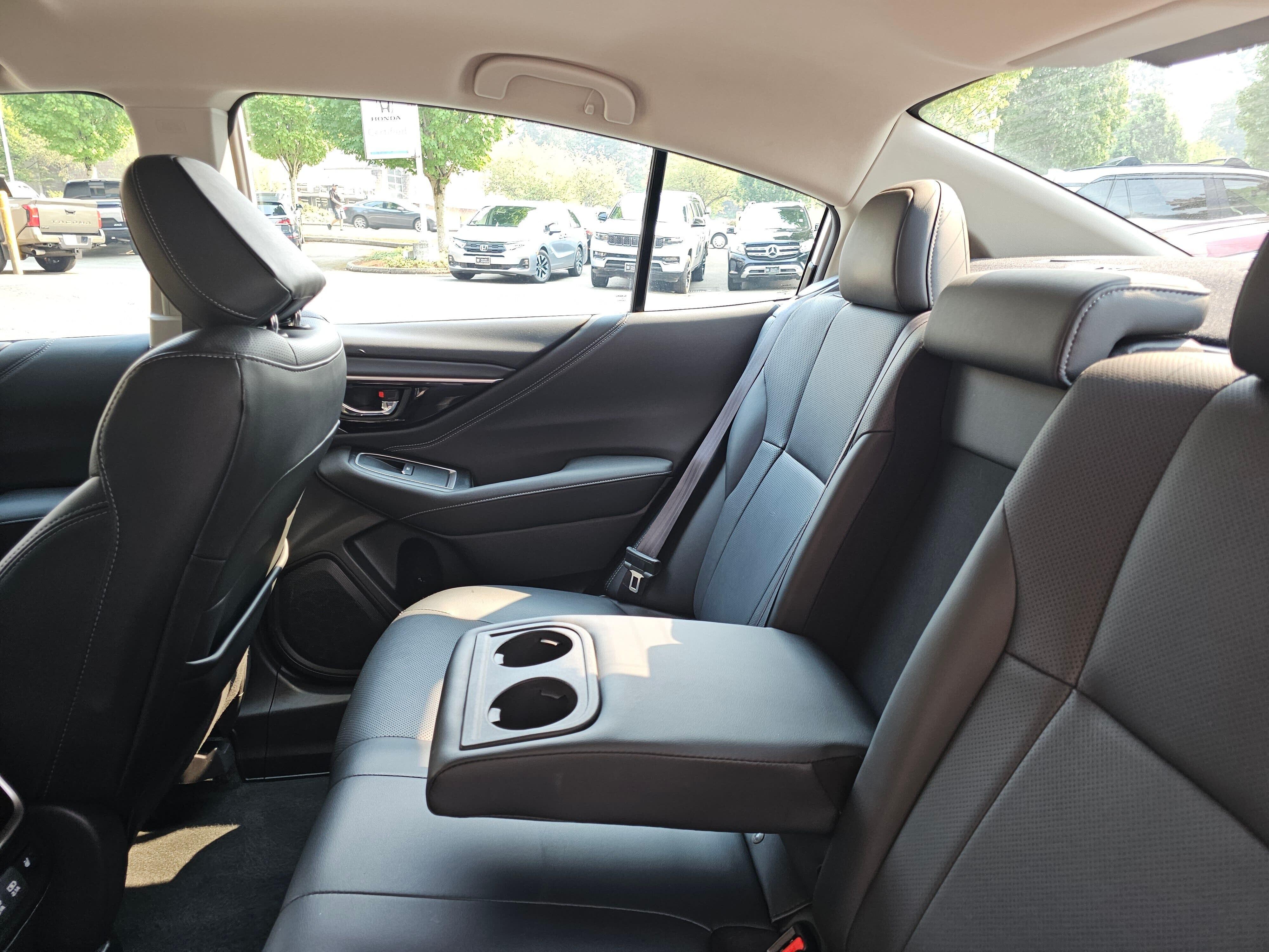 Used 2022 Crystal White Pearl Subaru Limited image 21