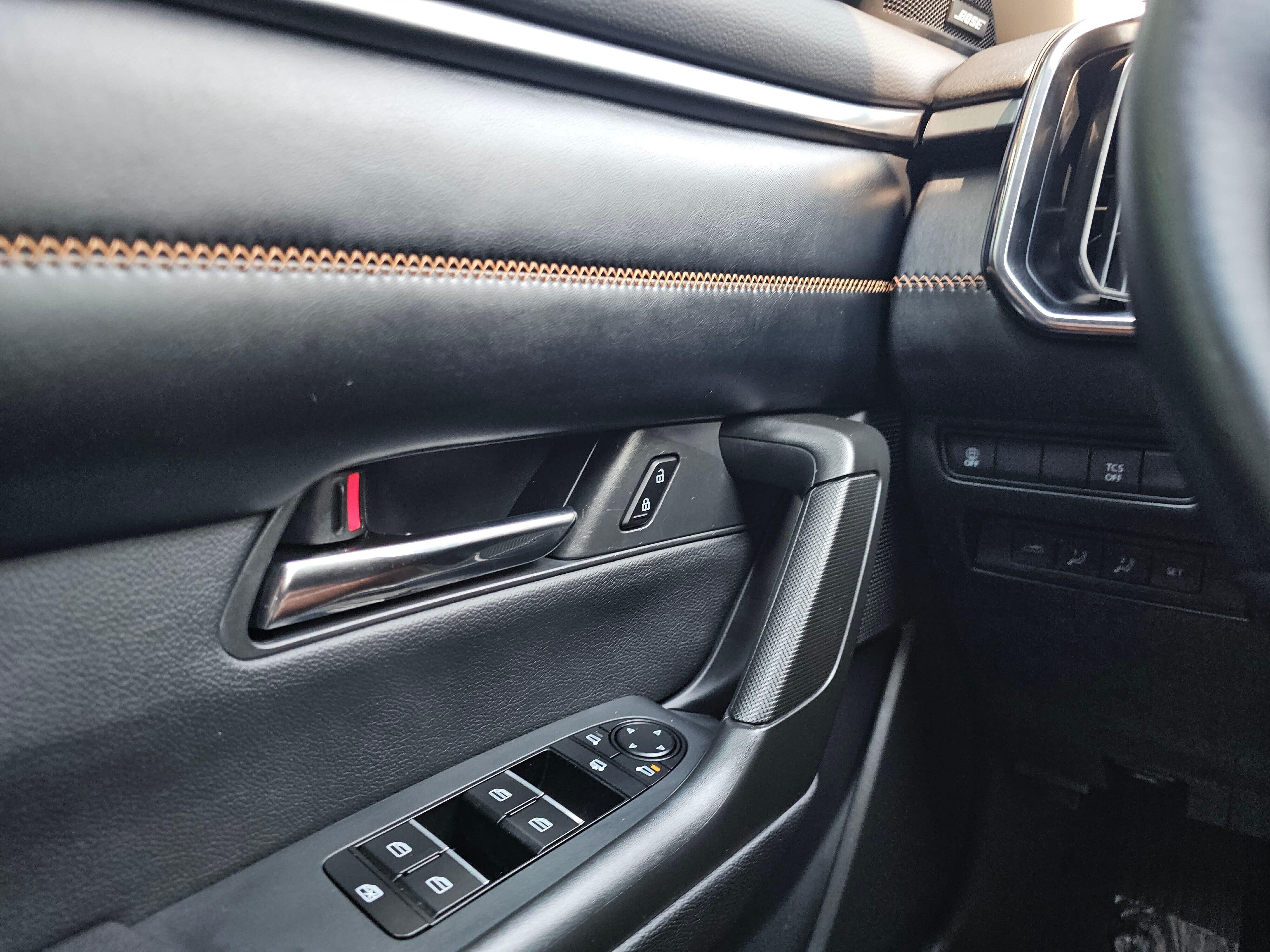 Used 2023 Wind Chill Pearl Mazda 2.5 S Premium Plus Package image 32
