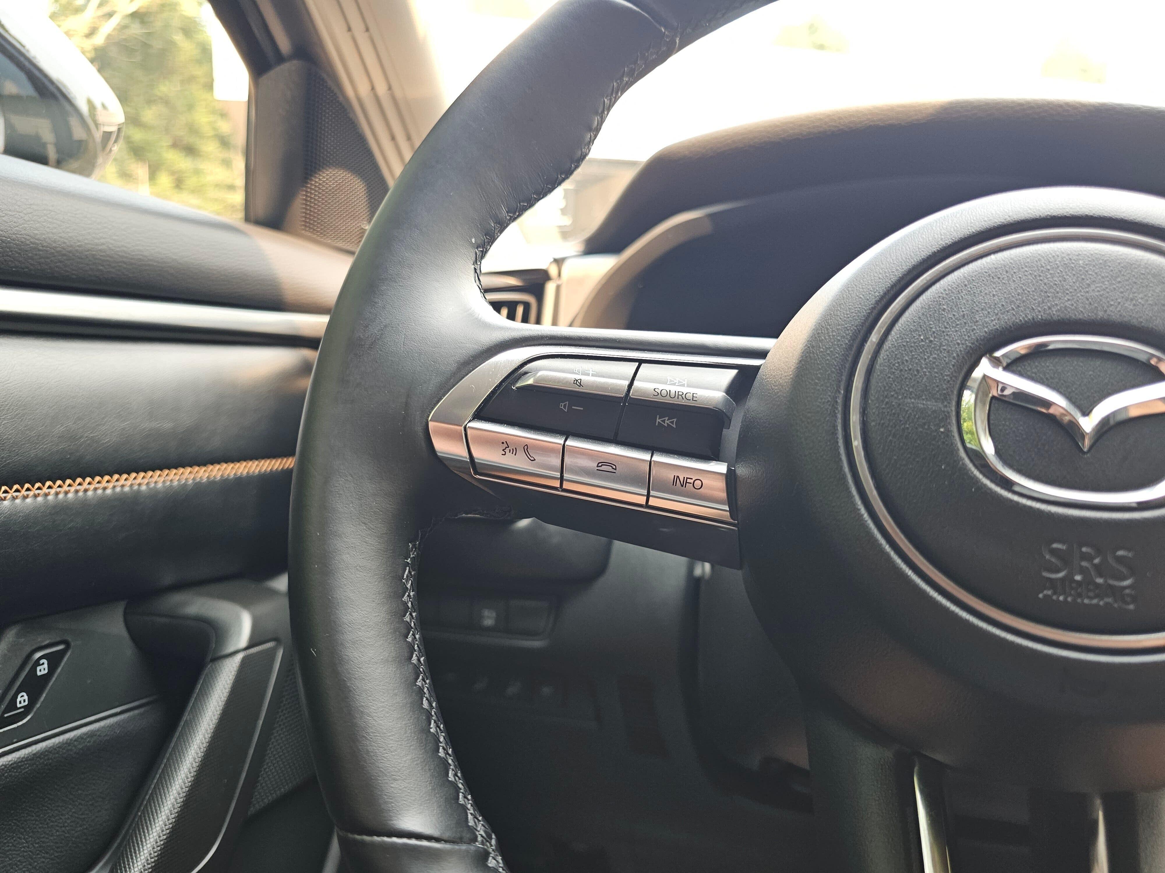 Used 2023 Wind Chill Pearl Mazda 2.5 S Premium Plus Package image 33