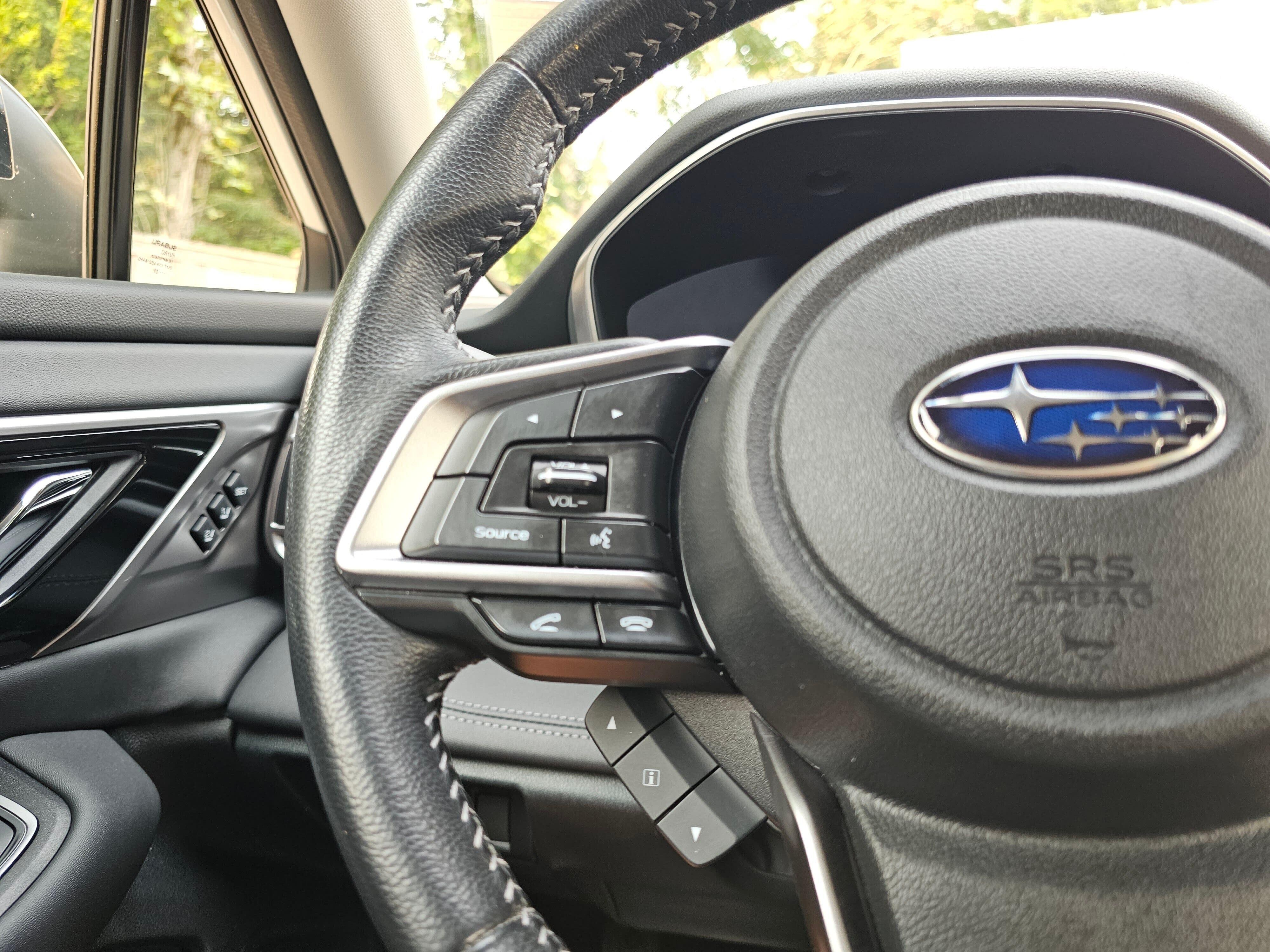 Used 2022 Crystal White Pearl Subaru Limited image 34