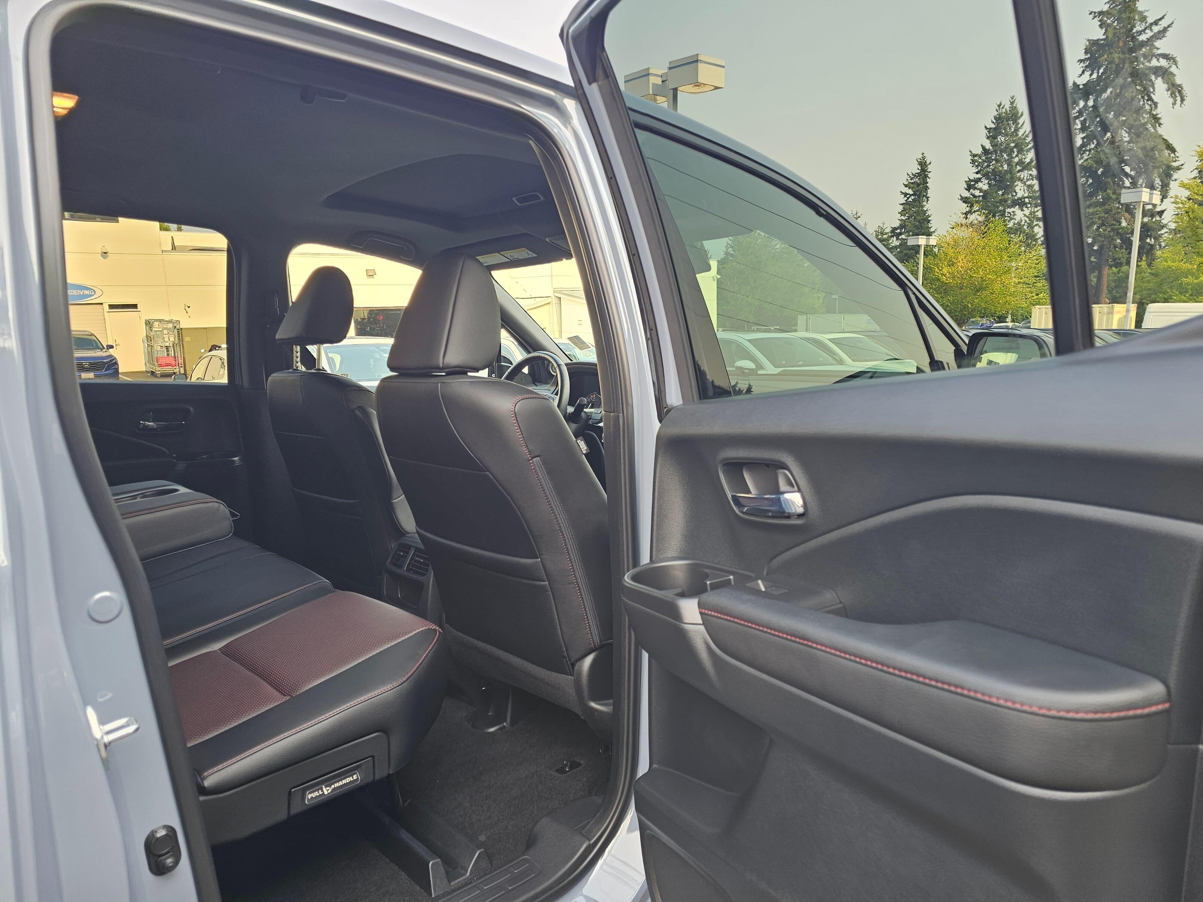 Certified Used 2023 Sonic Gray Pearl Honda AWD BLACK EDITION image 15