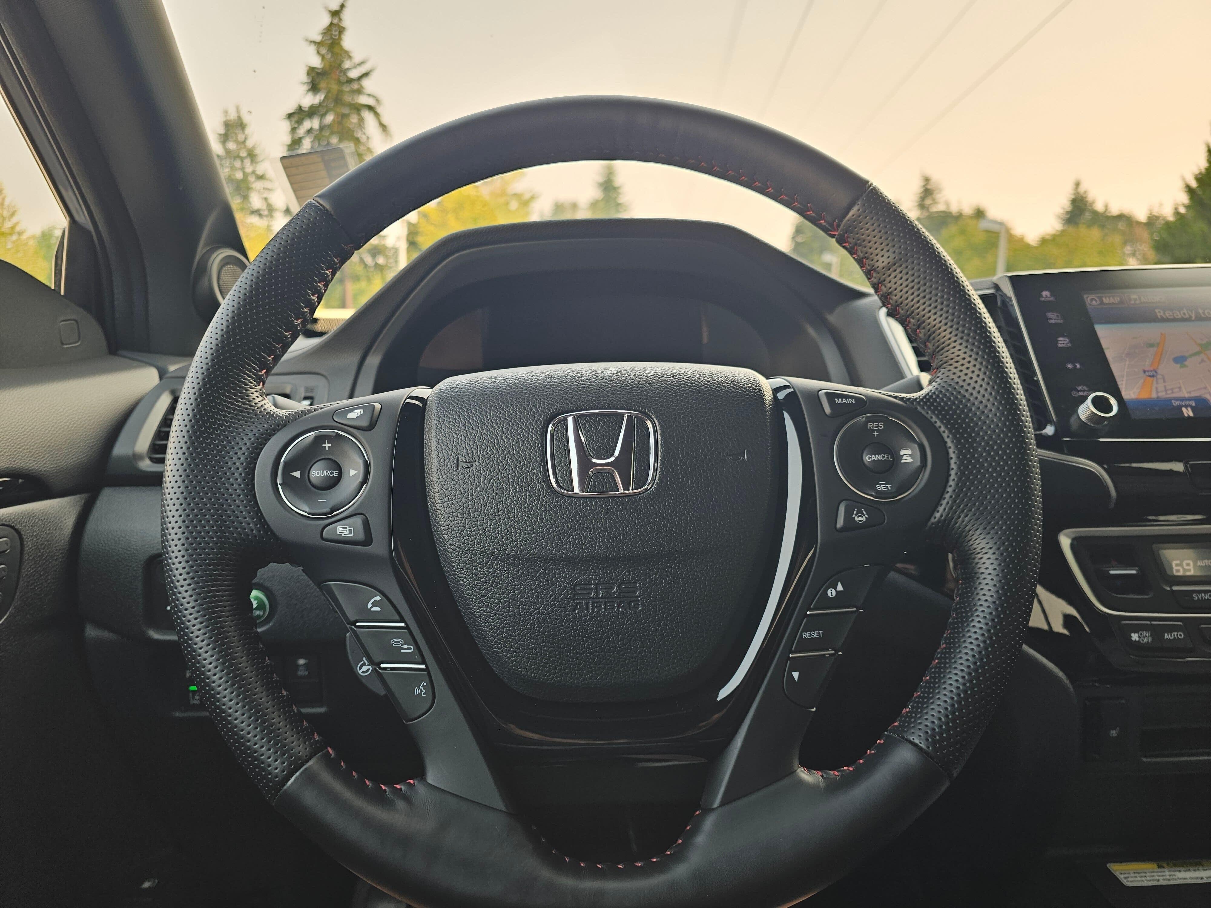 Certified Used 2023 Sonic Gray Pearl Honda AWD BLACK EDITION image 26