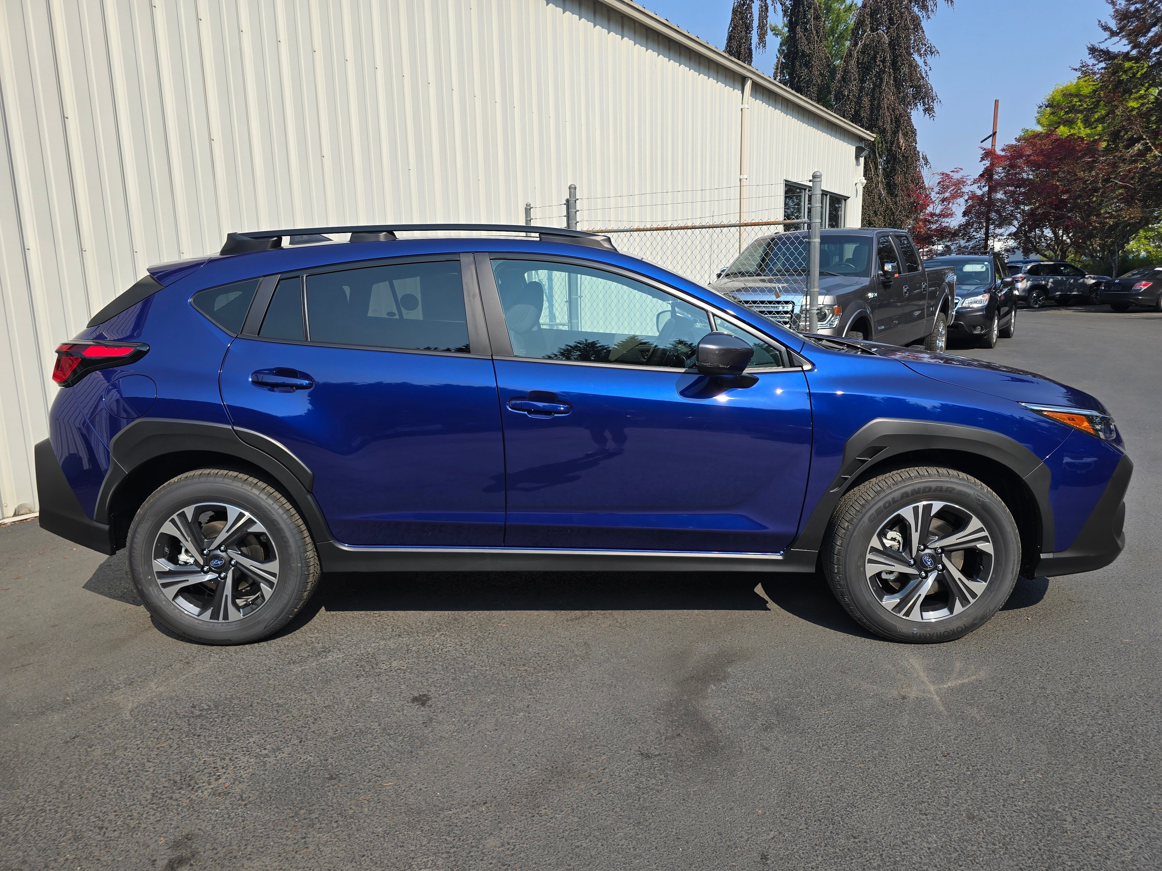 New 2026 SAPPHIRE BLUE PEARL Subaru Premium image 3