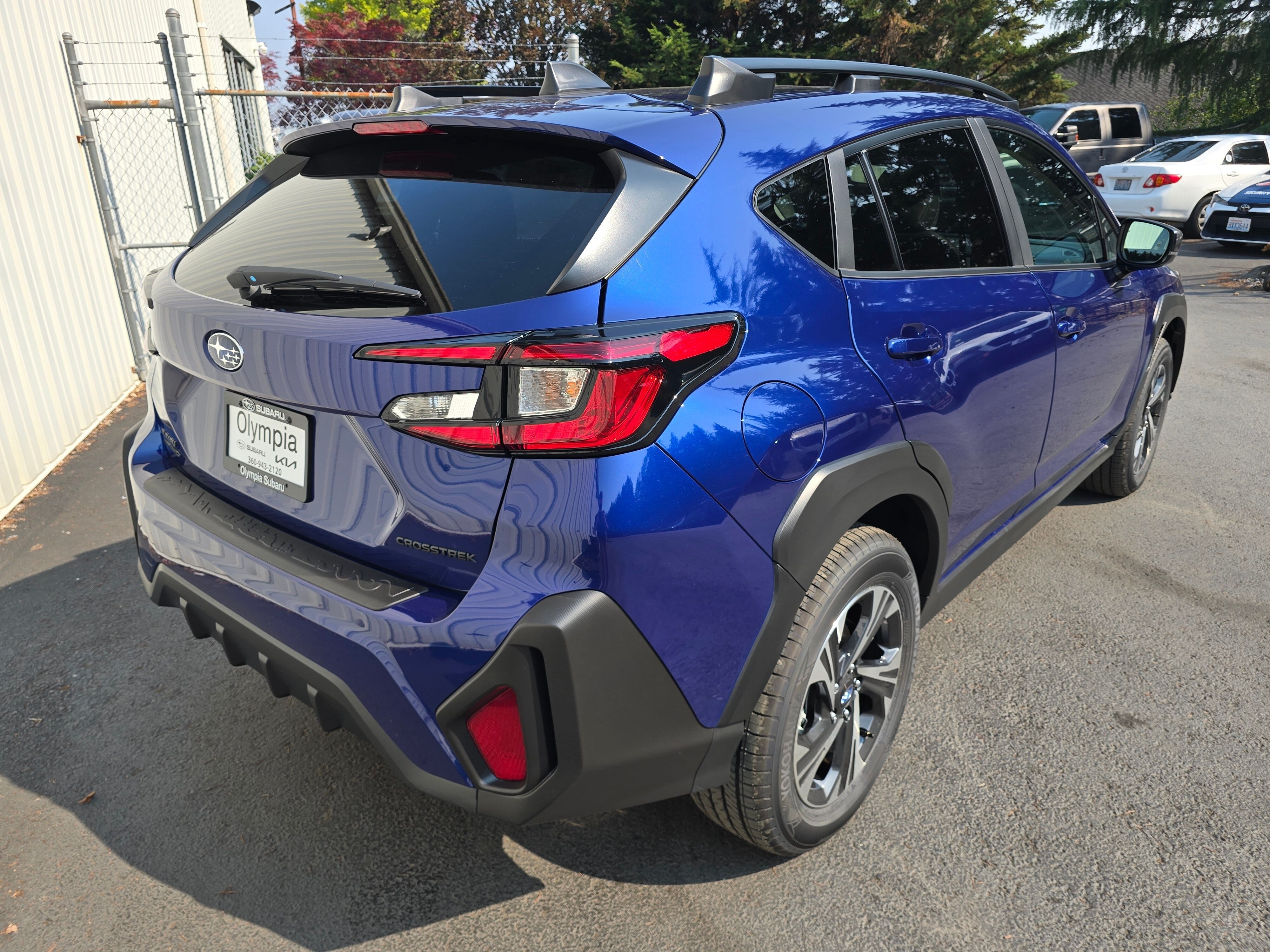 New 2026 SAPPHIRE BLUE PEARL Subaru Premium image 4